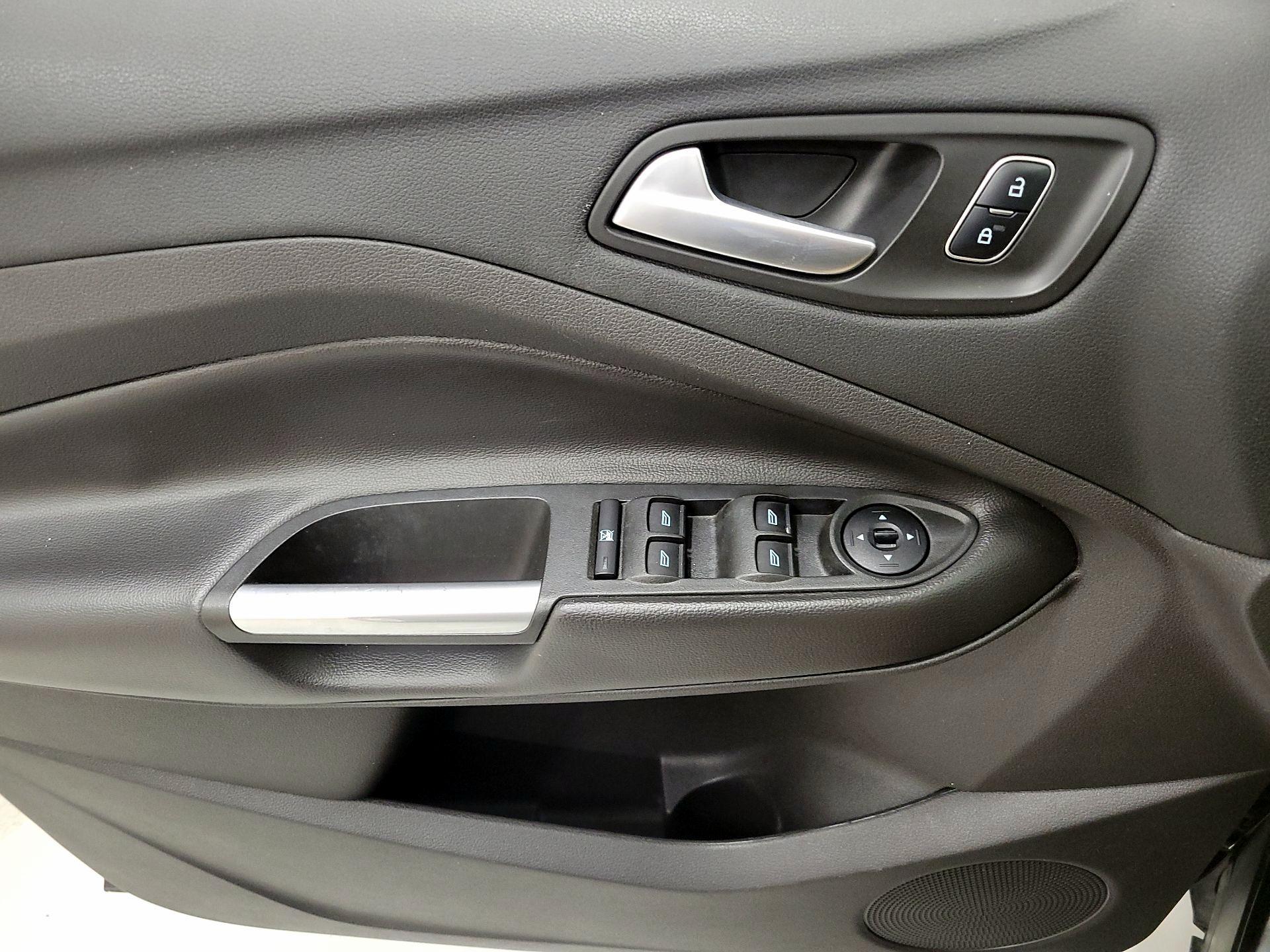 Thumbnail: 2017 Ford Escape - 12