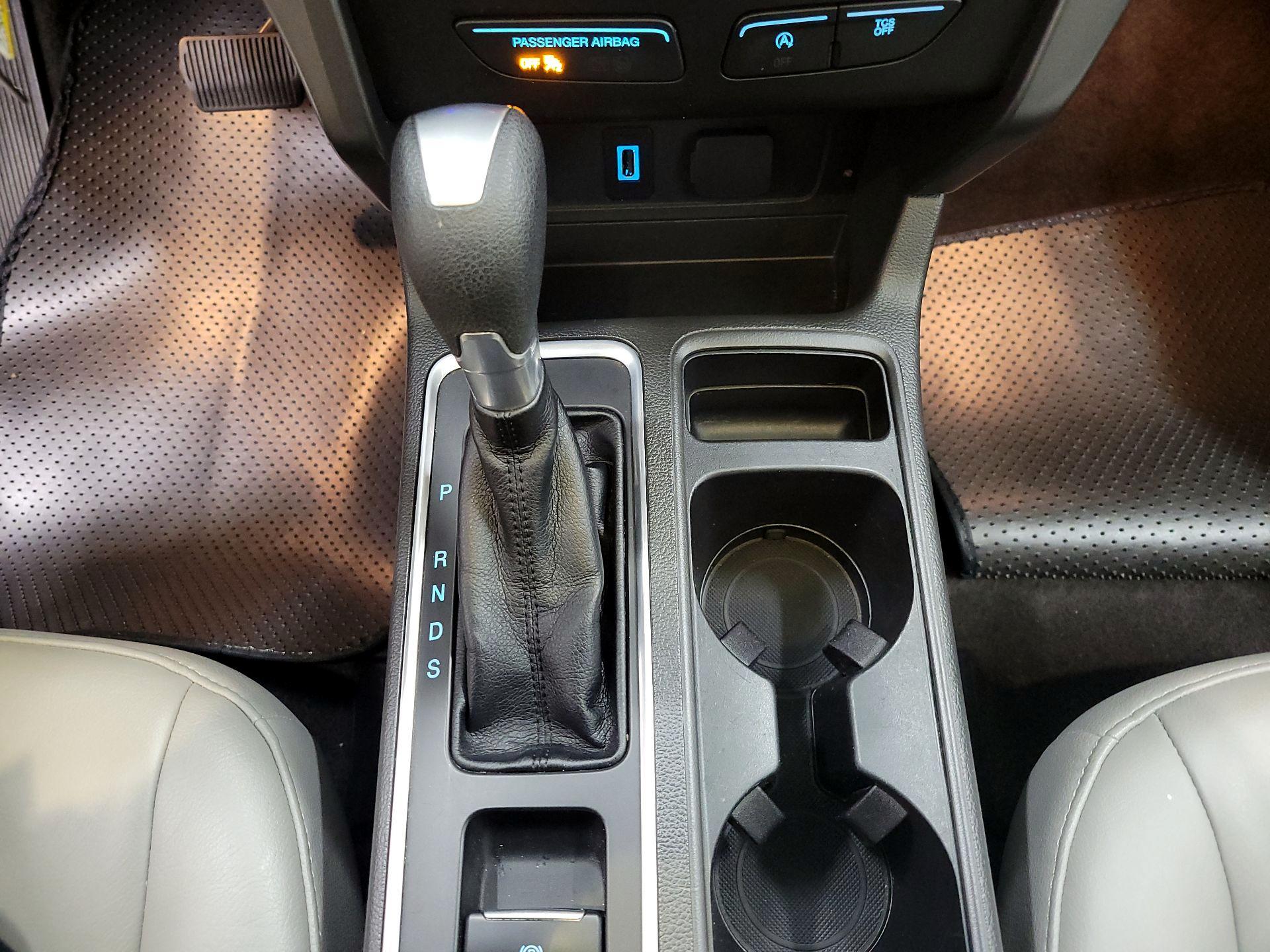 Thumbnail: 2017 Ford Escape - 17