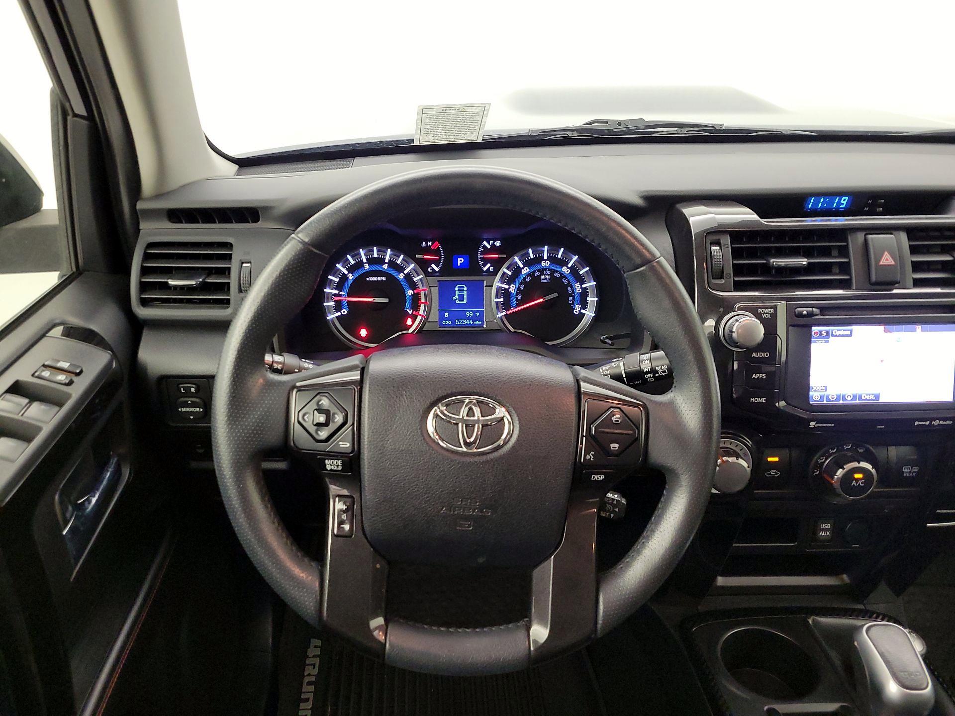 Thumbnail: 2017 Toyota 4Runner - 10