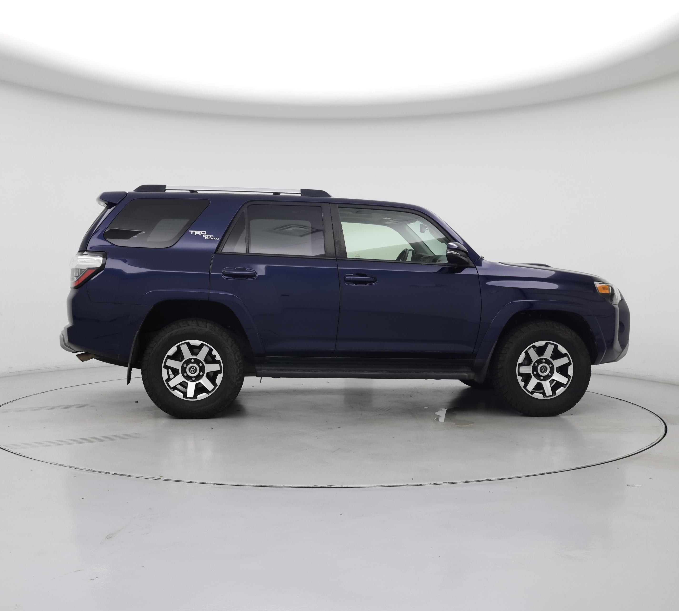 Thumbnail: 2017 Toyota 4Runner - 7