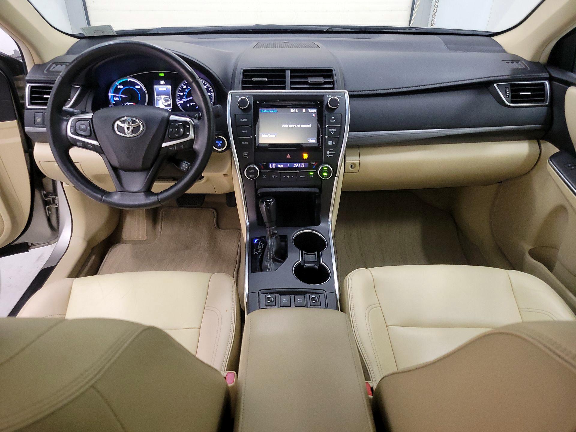 Thumbnail: 2015 Toyota Camry - 9