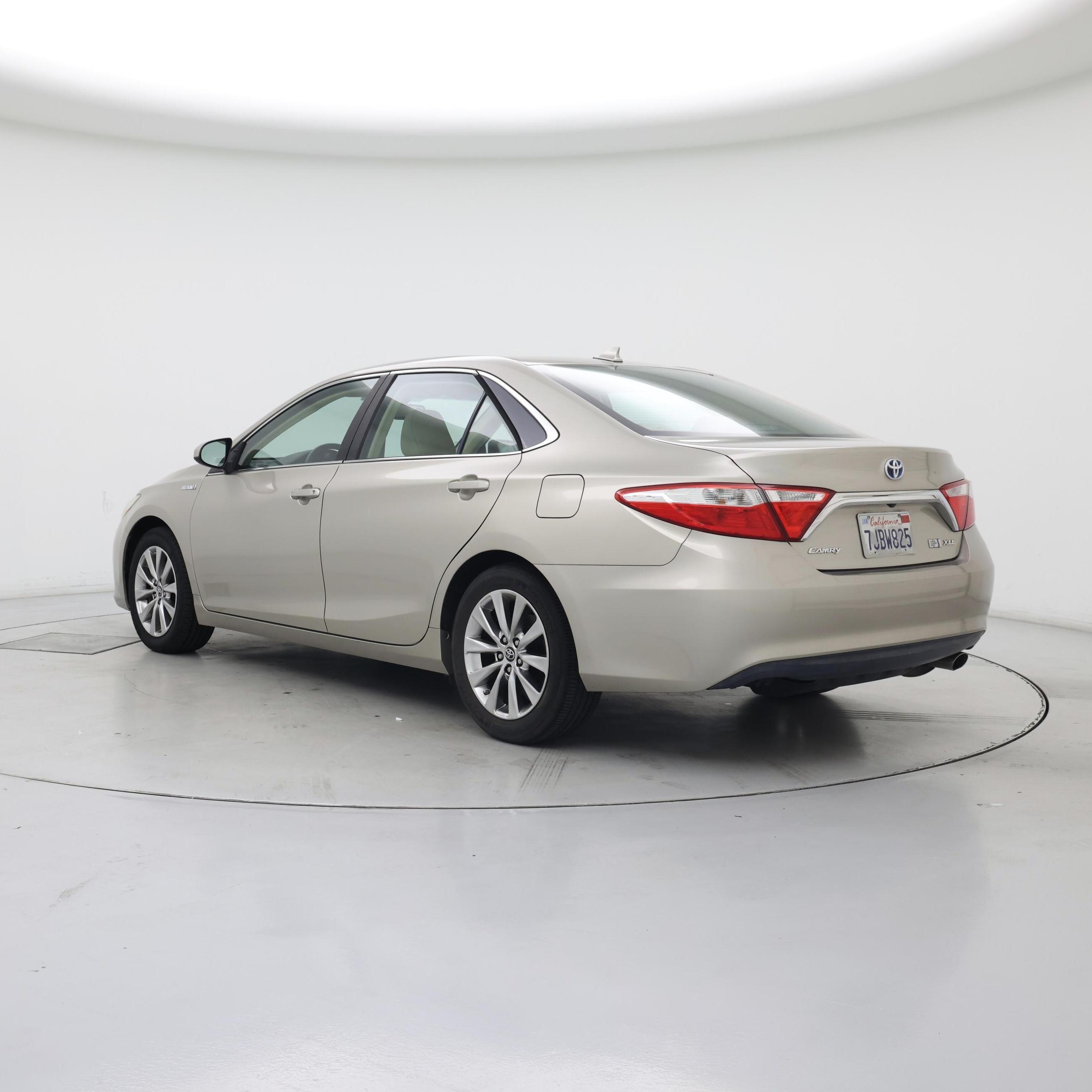Thumbnail: 2015 Toyota Camry - 2