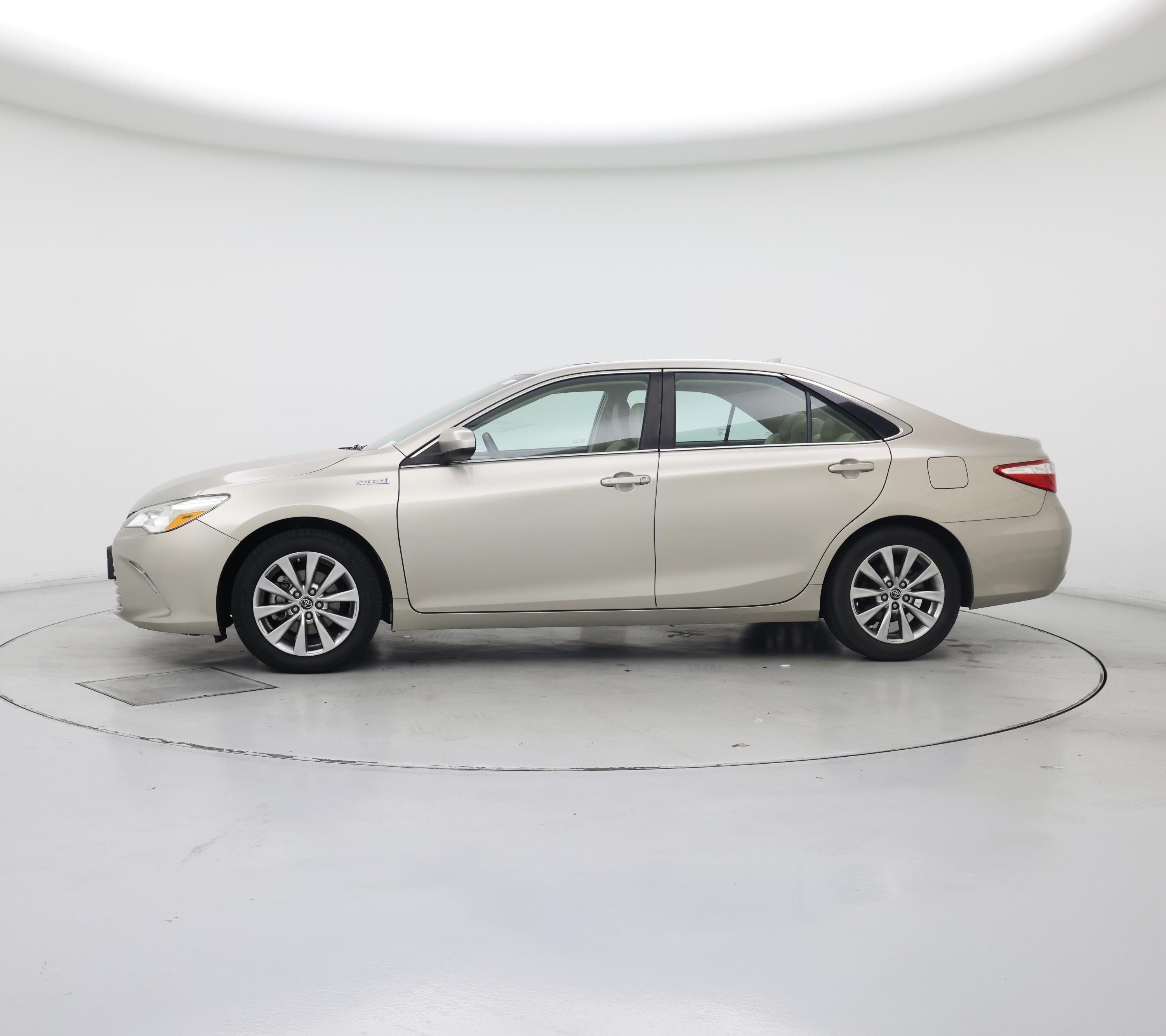 Thumbnail: 2015 Toyota Camry - 3