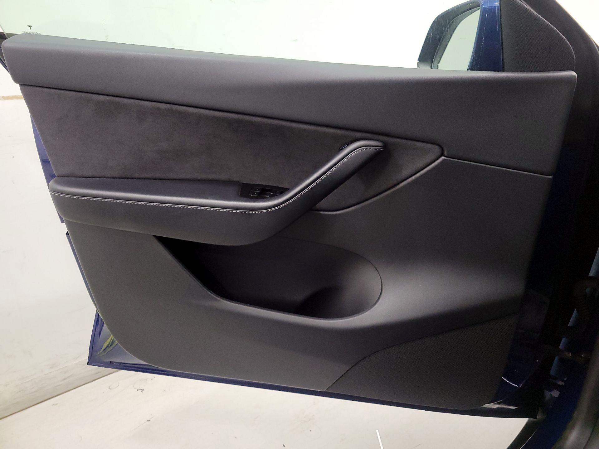 Thumbnail: 2021 Tesla Model Y - 12