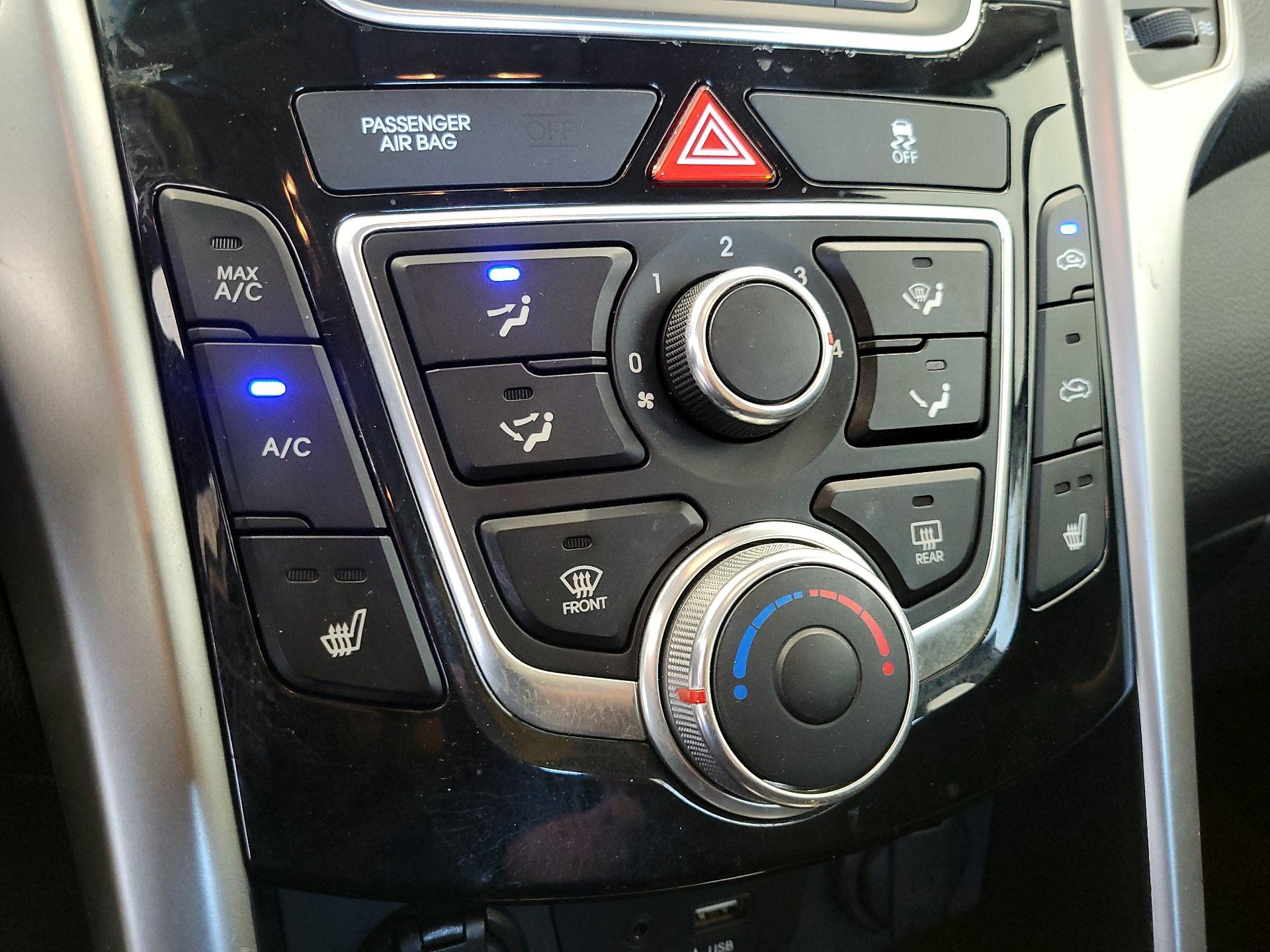 Thumbnail: 2016 Hyundai Elantra - 15