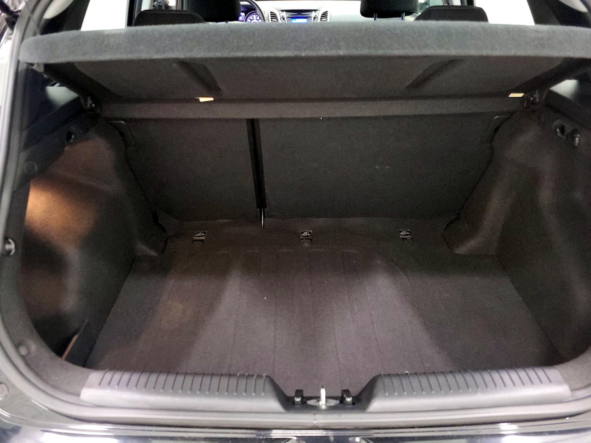 Thumbnail: 2016 Hyundai Elantra - 19
