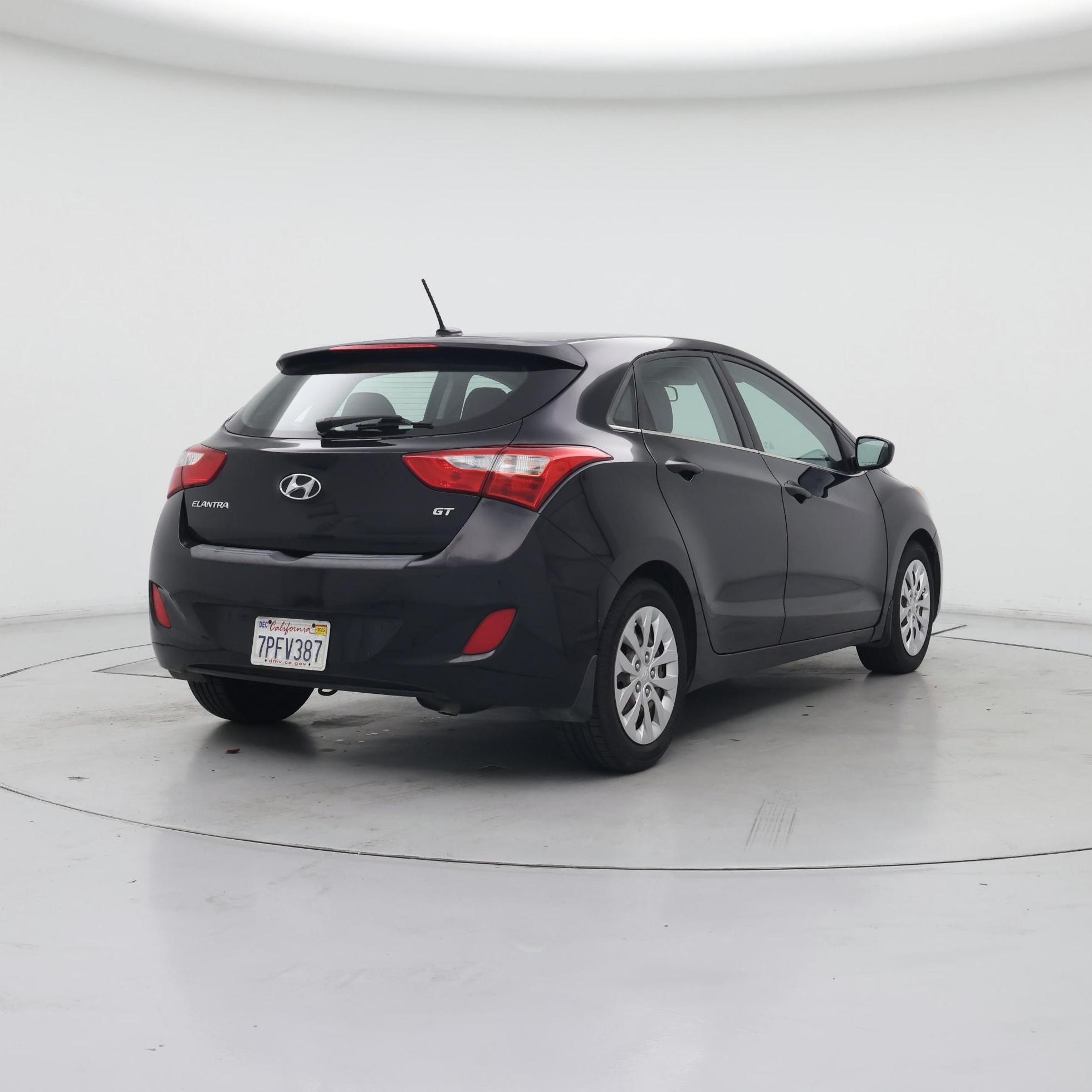 Thumbnail: 2016 Hyundai Elantra - 8