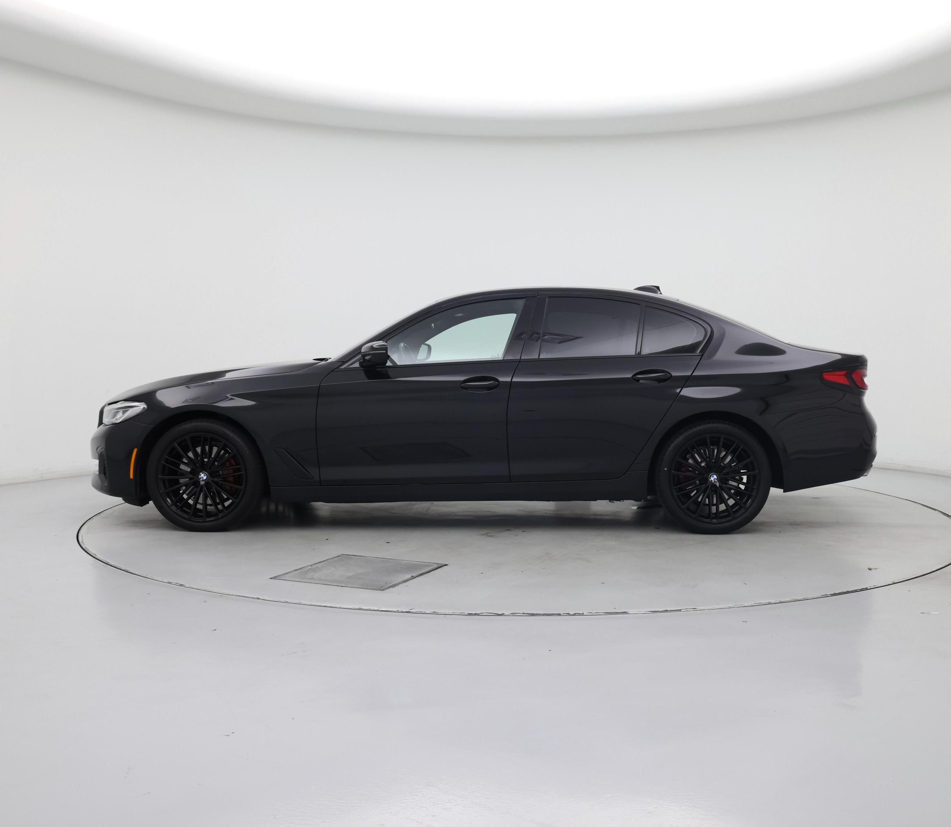 Thumbnail: 2022 BMW 5 Series - 3