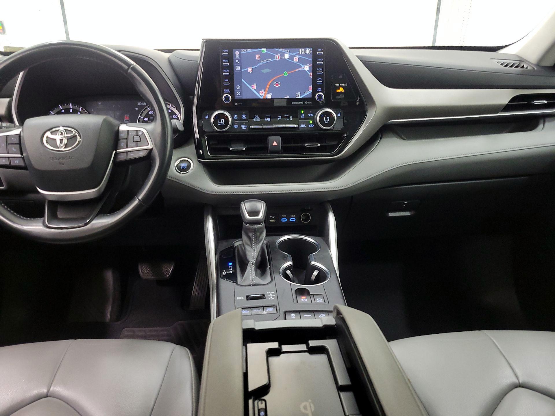 Thumbnail: 2022 Toyota Highlander - 9