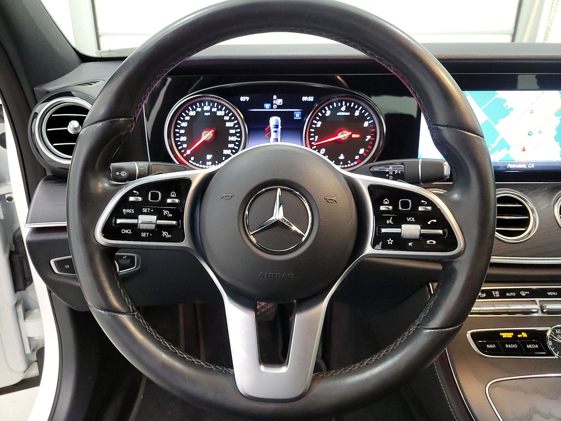 Thumbnail: 2019 Mercedes-Benz E-Class - 10