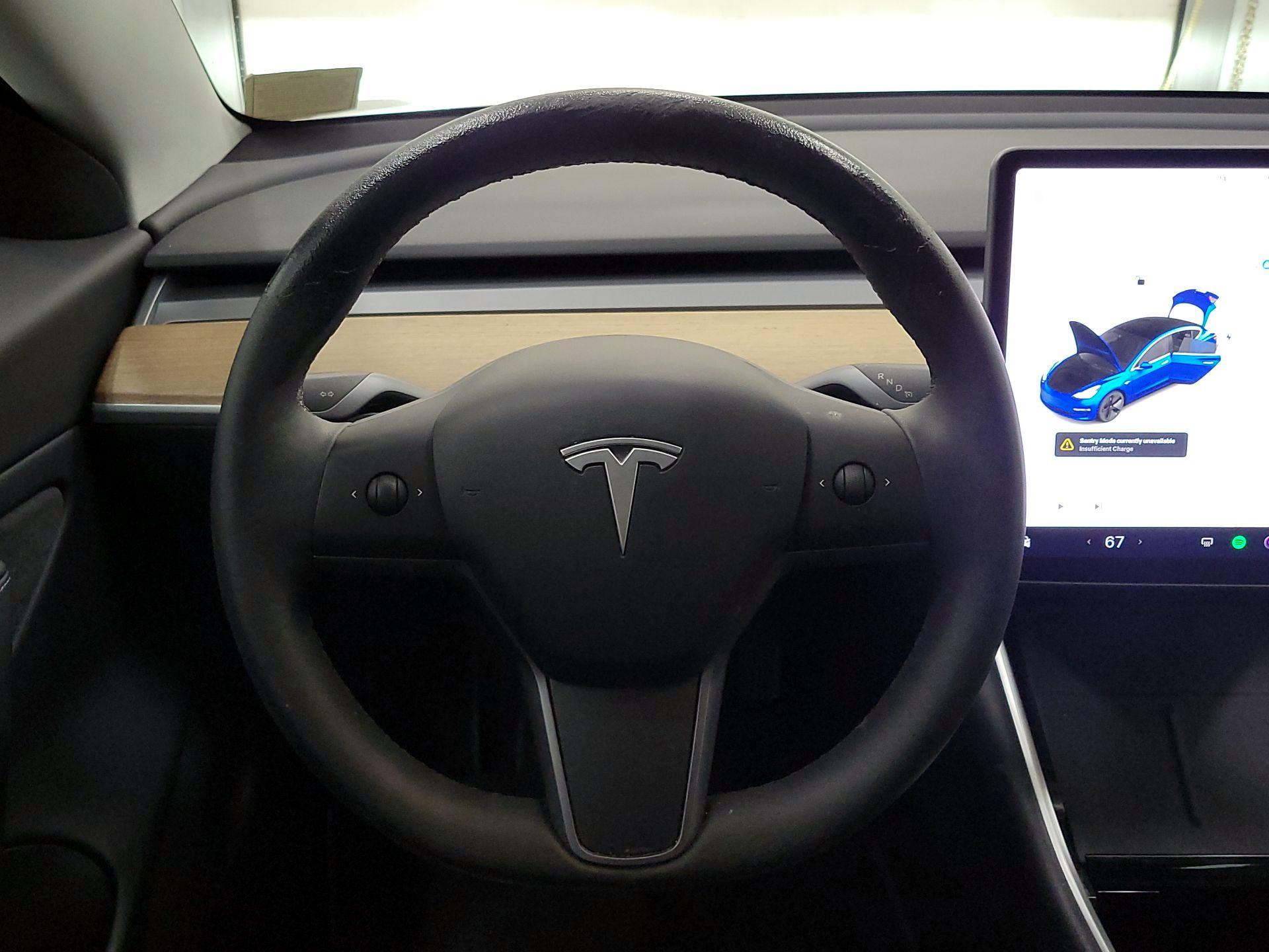 Thumbnail: 2020 Tesla Model 3 - 10