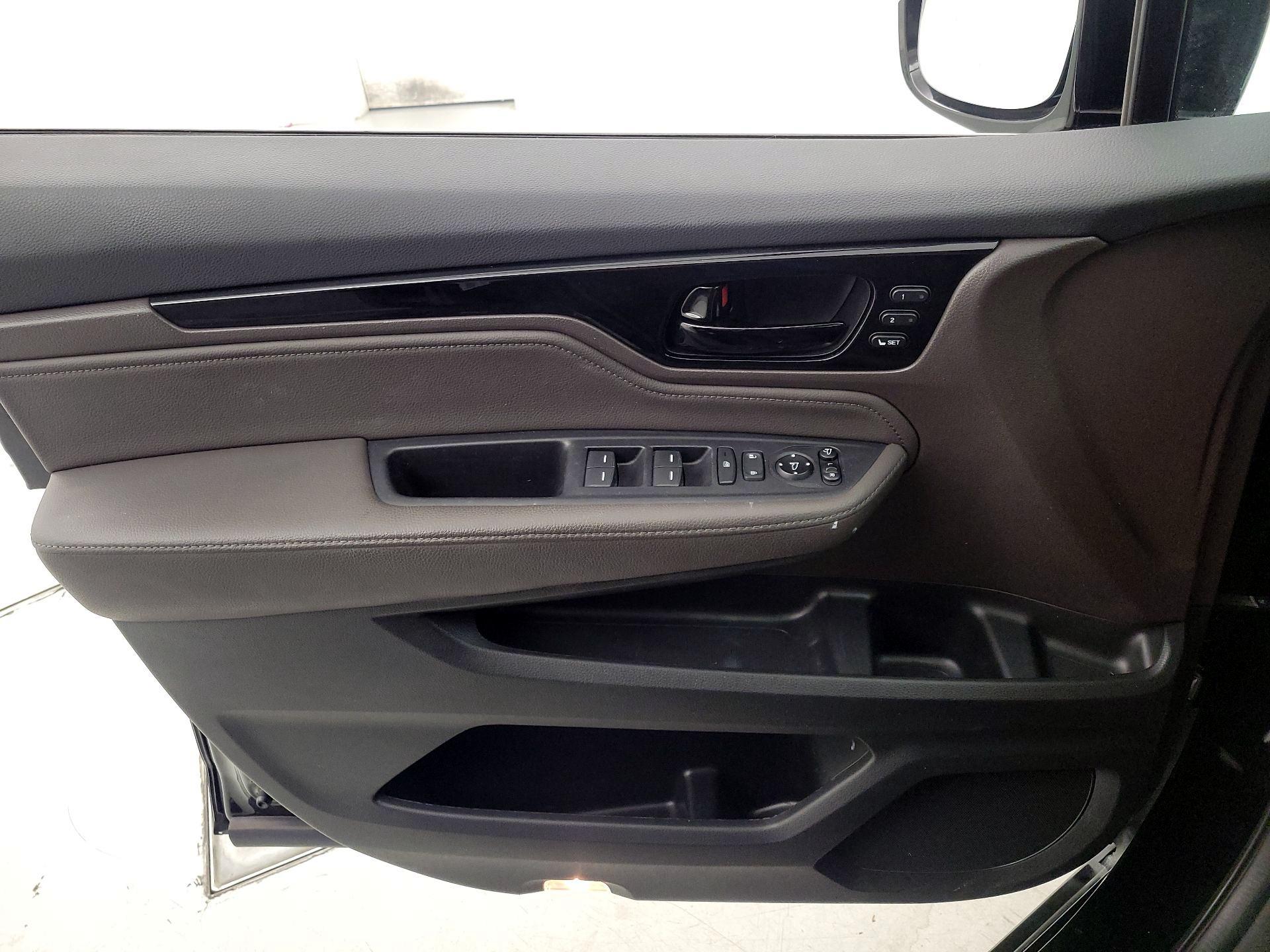 Thumbnail: 2019 Honda Odyssey - 12