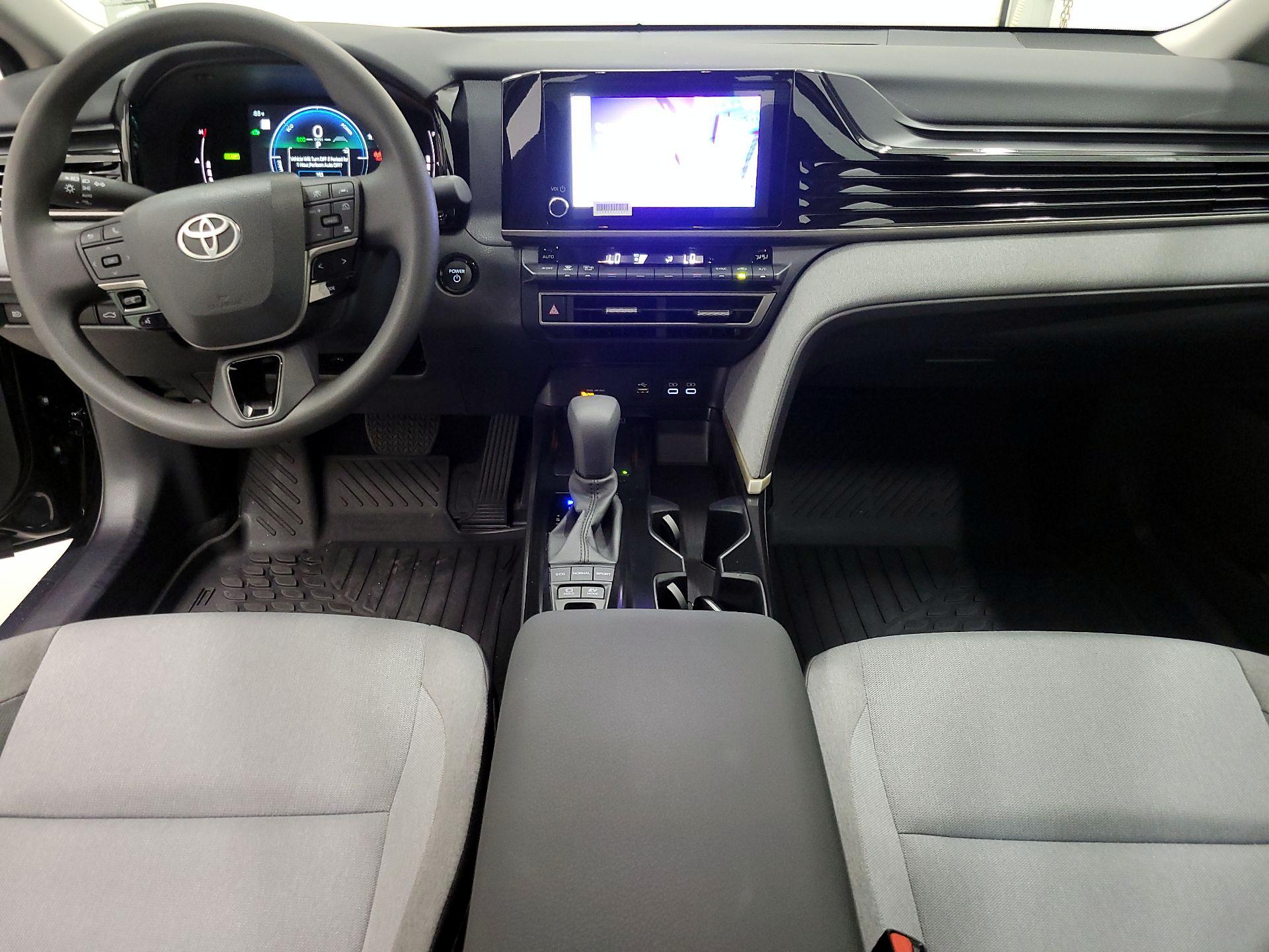 Thumbnail: 2025 Toyota Camry - 9
