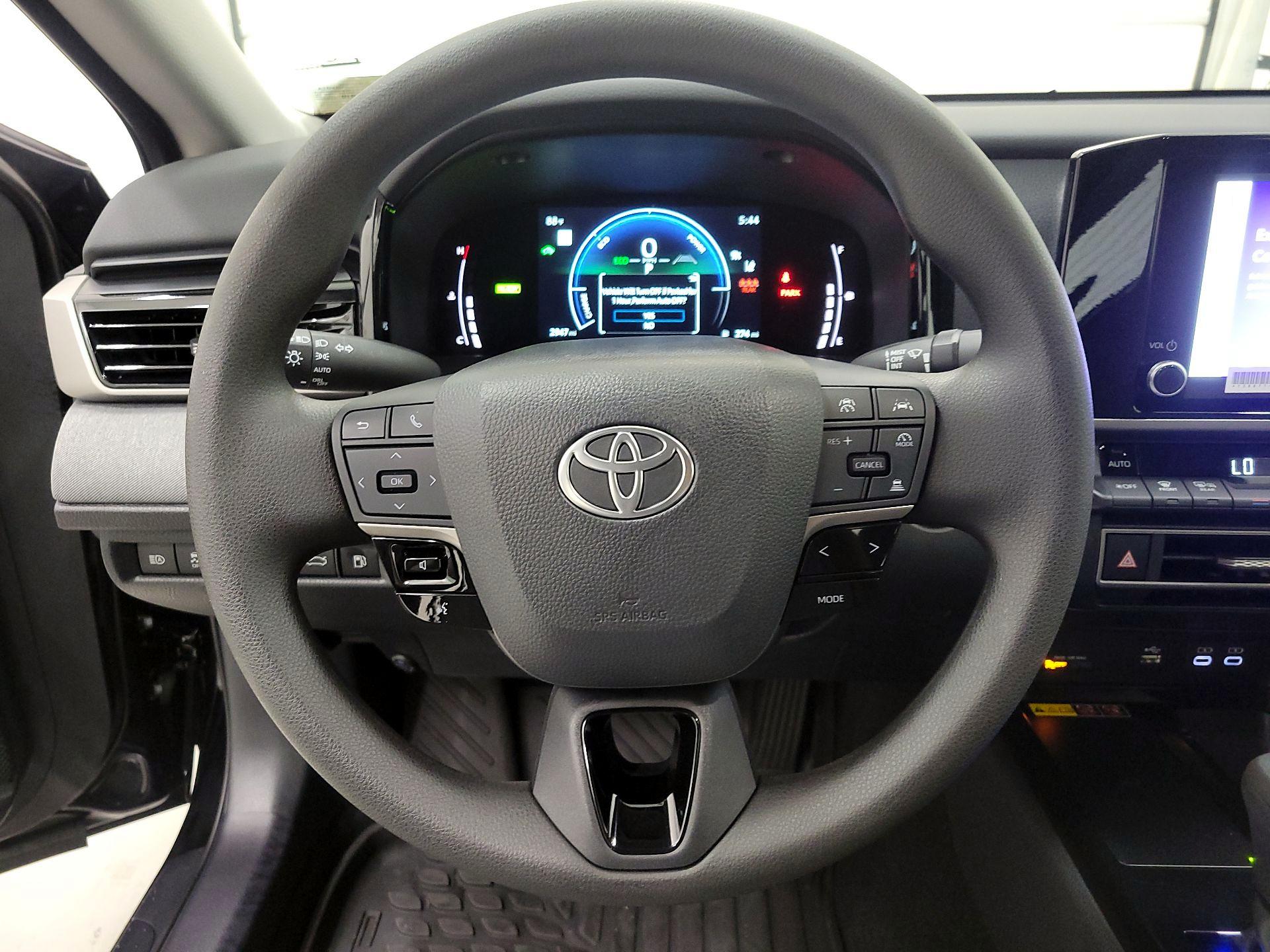 Thumbnail: 2025 Toyota Camry - 10