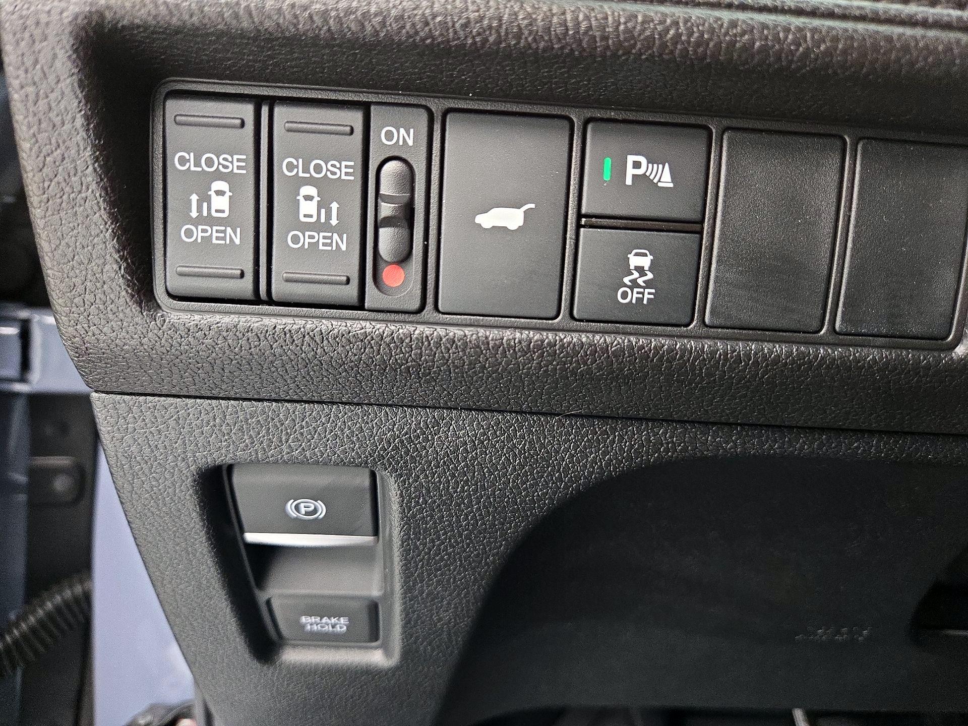 Thumbnail: 2025 Honda Odyssey - 13