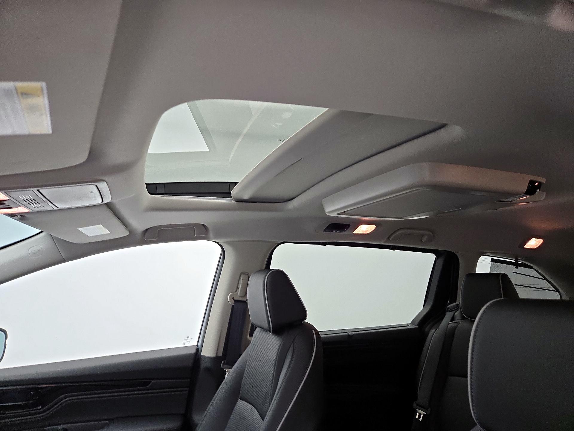 Thumbnail: 2025 Honda Odyssey - 20