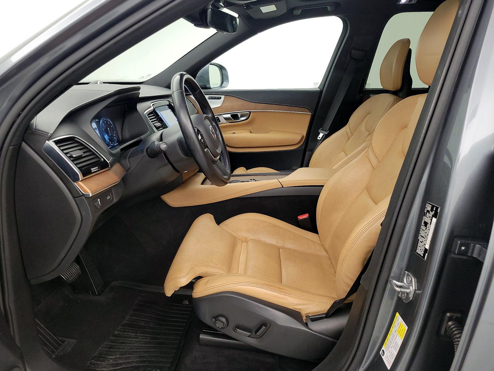 Thumbnail: 2017 Volvo XC90 - 11