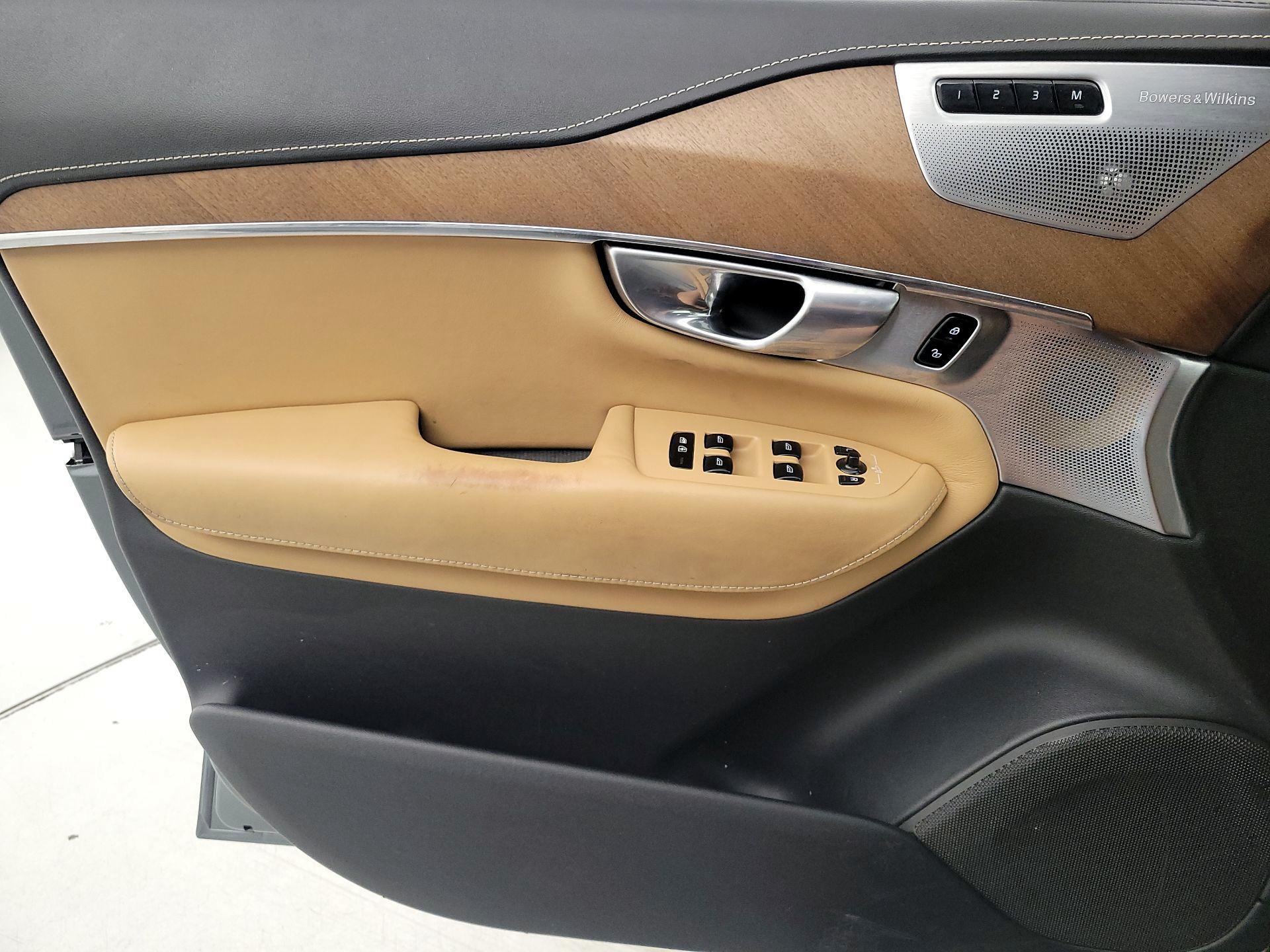Thumbnail: 2017 Volvo XC90 - 12