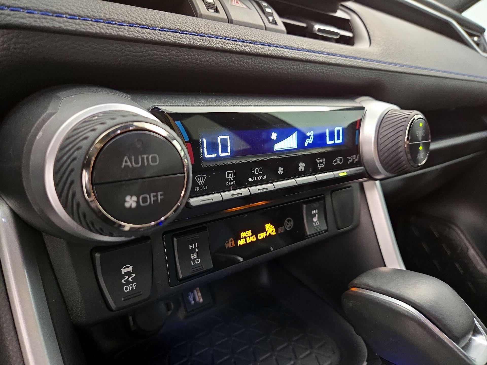 Thumbnail: 2024 Toyota RAV4 - 16