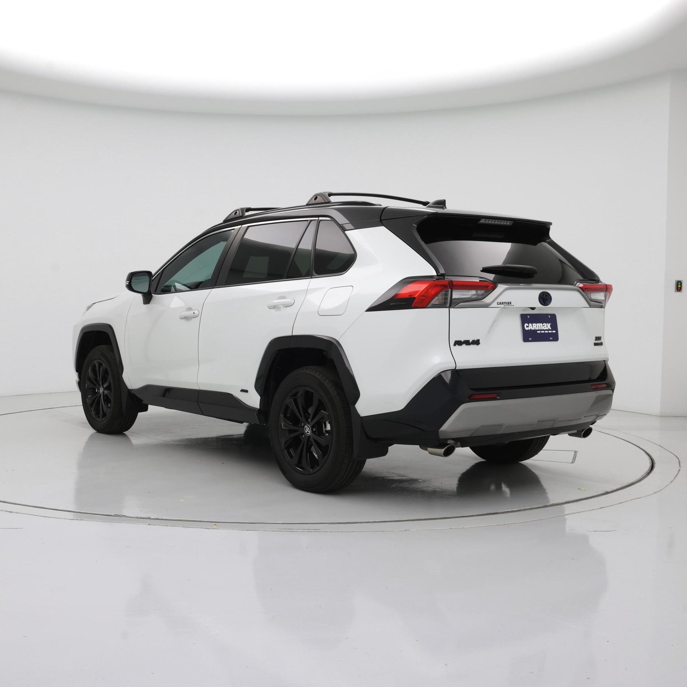 Thumbnail: 2024 Toyota RAV4 - 2