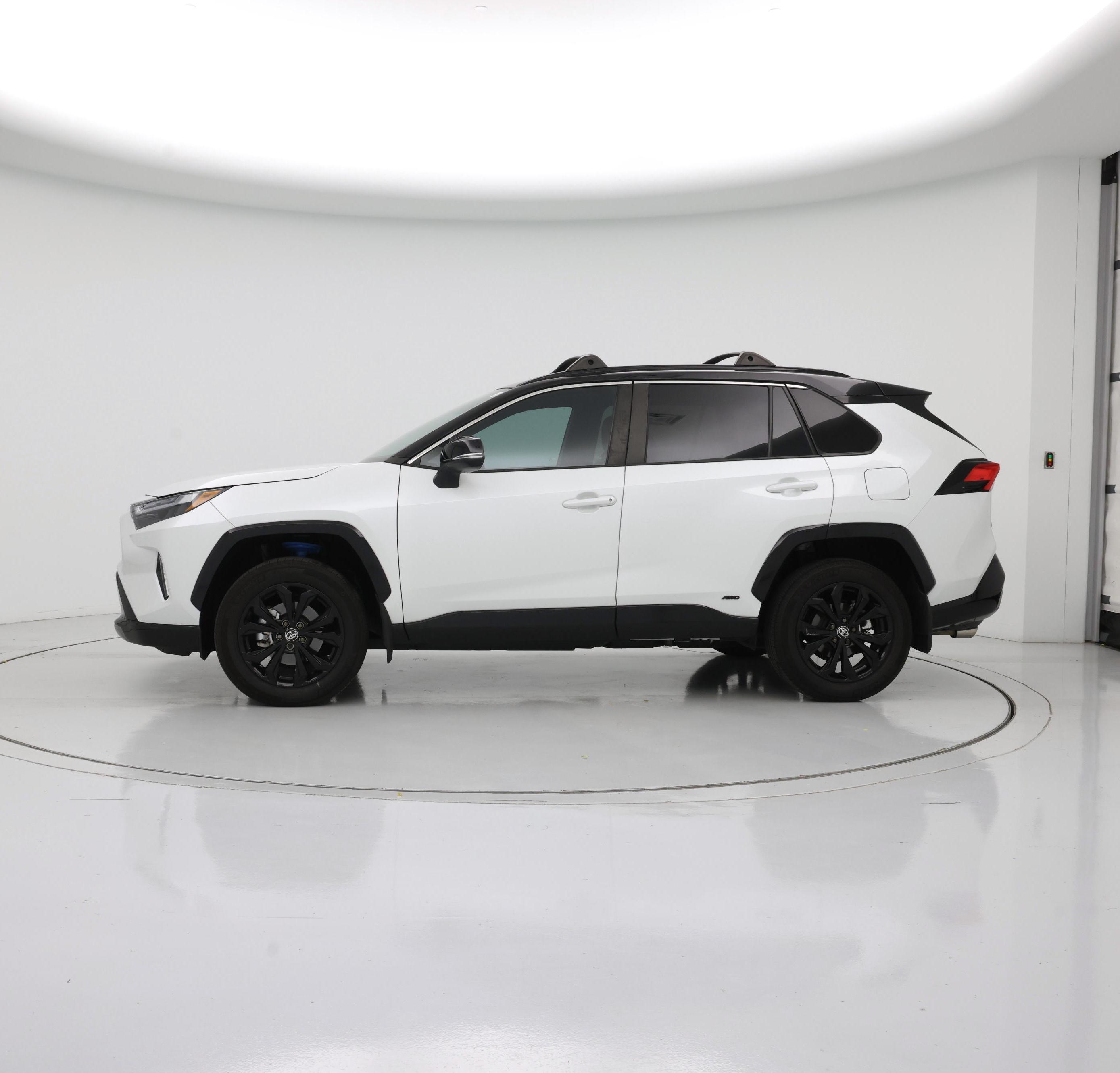Thumbnail: 2024 Toyota RAV4 - 3