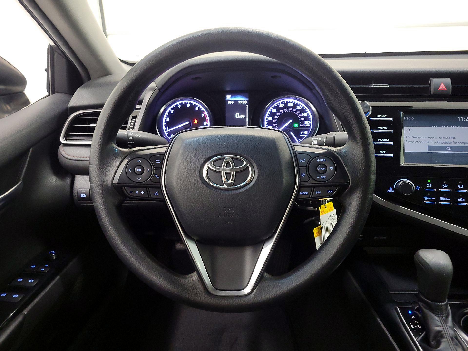 Thumbnail: 2019 Toyota Camry - 10
