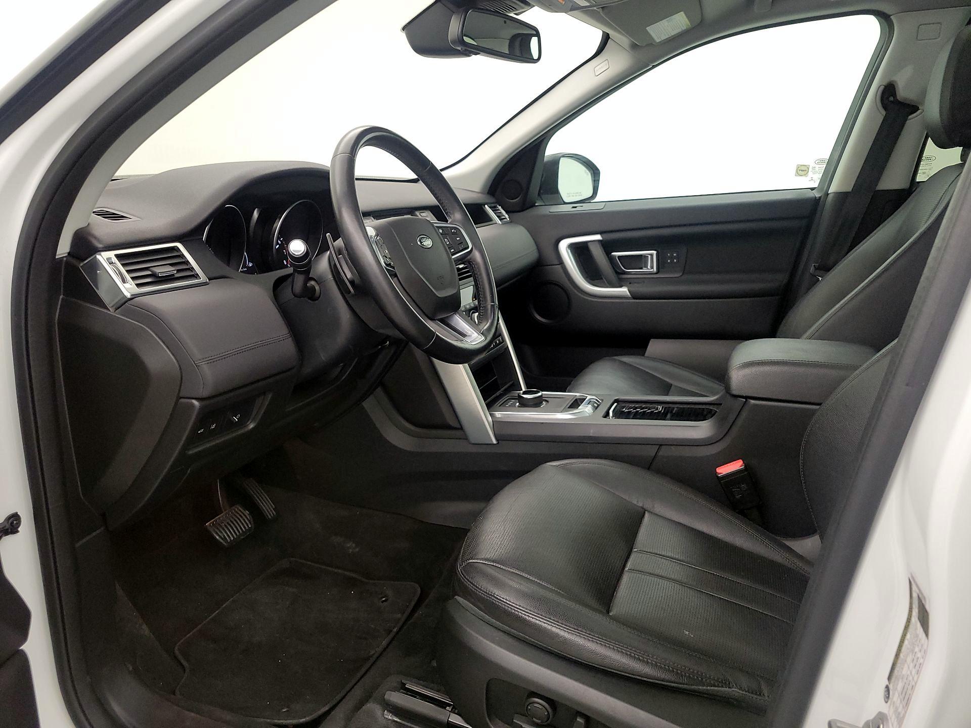 Thumbnail: 2018 Land Rover Discovery Sport - 11