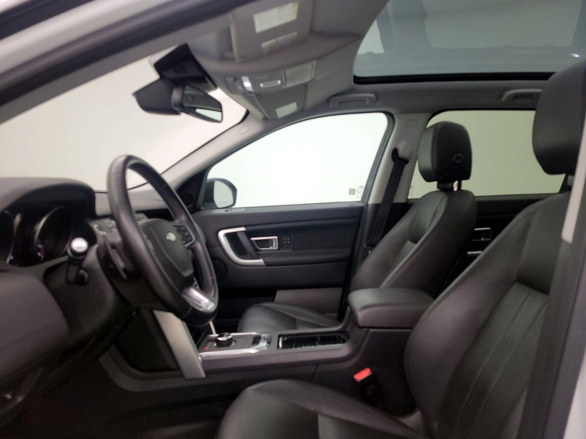 Thumbnail: 2018 Land Rover Discovery Sport - 20