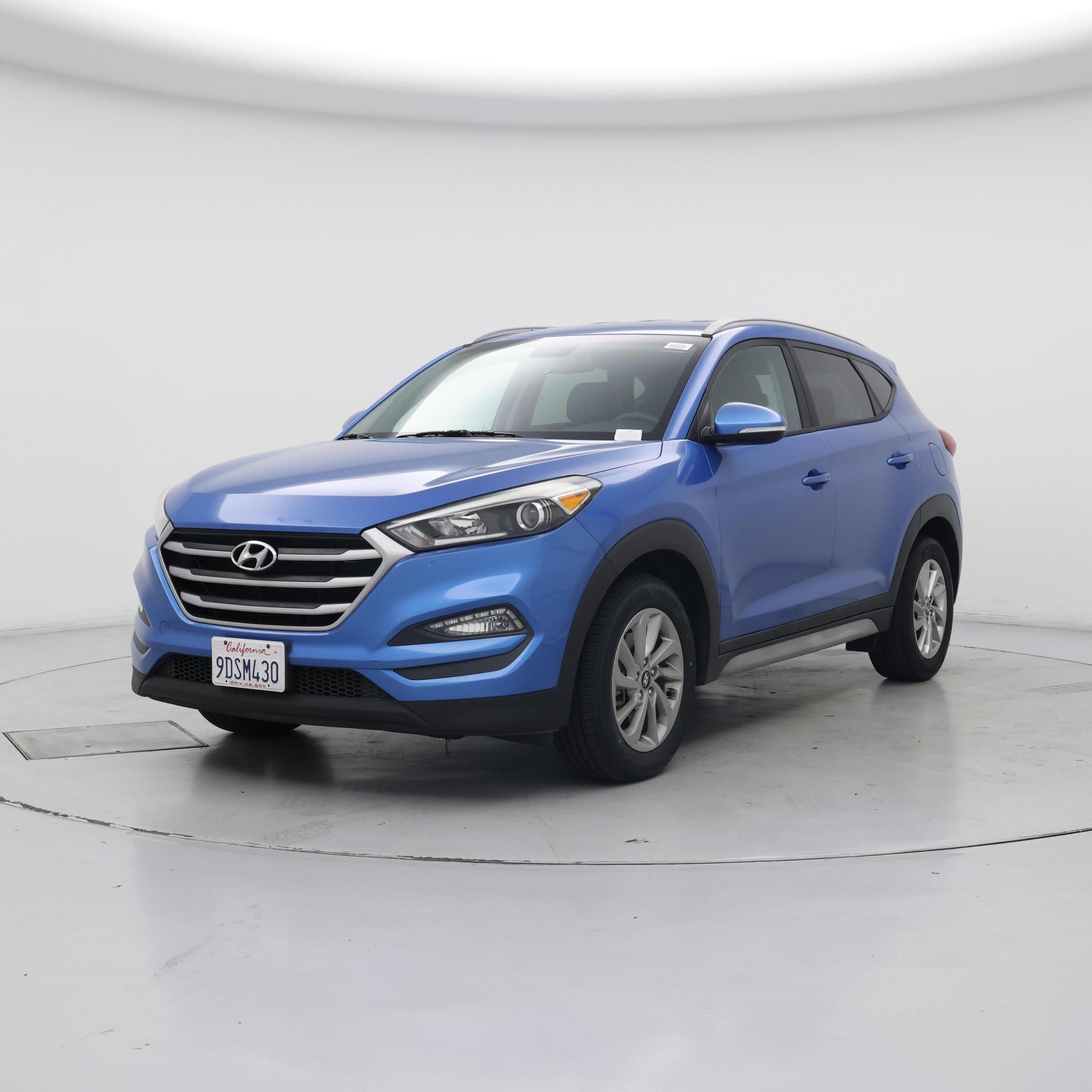Thumbnail: 2017 Hyundai Tucson - 4