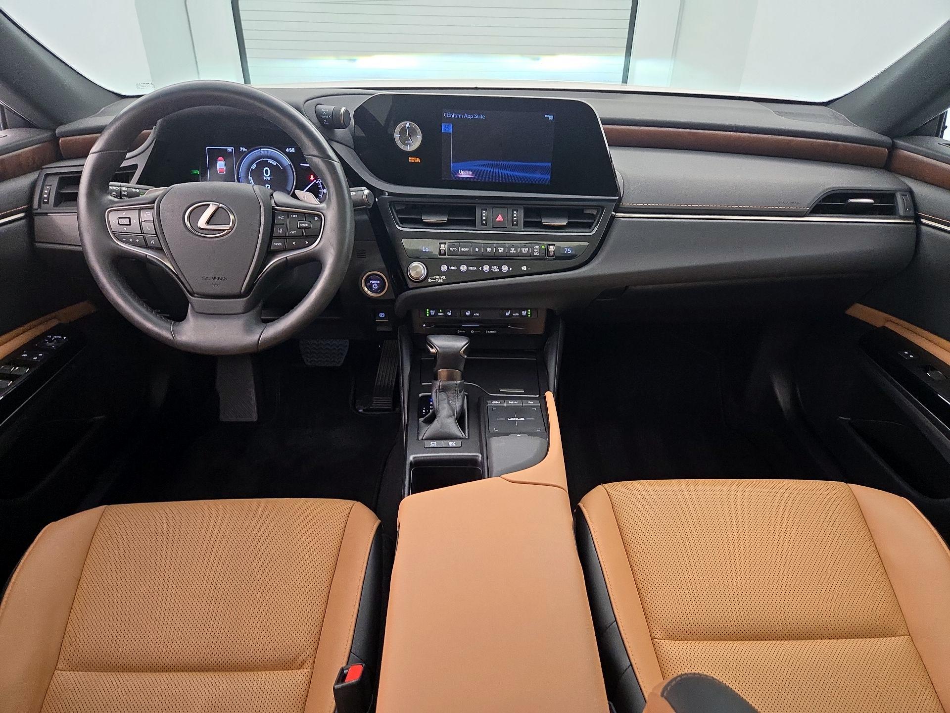 Thumbnail: 2022 Lexus ES - 9