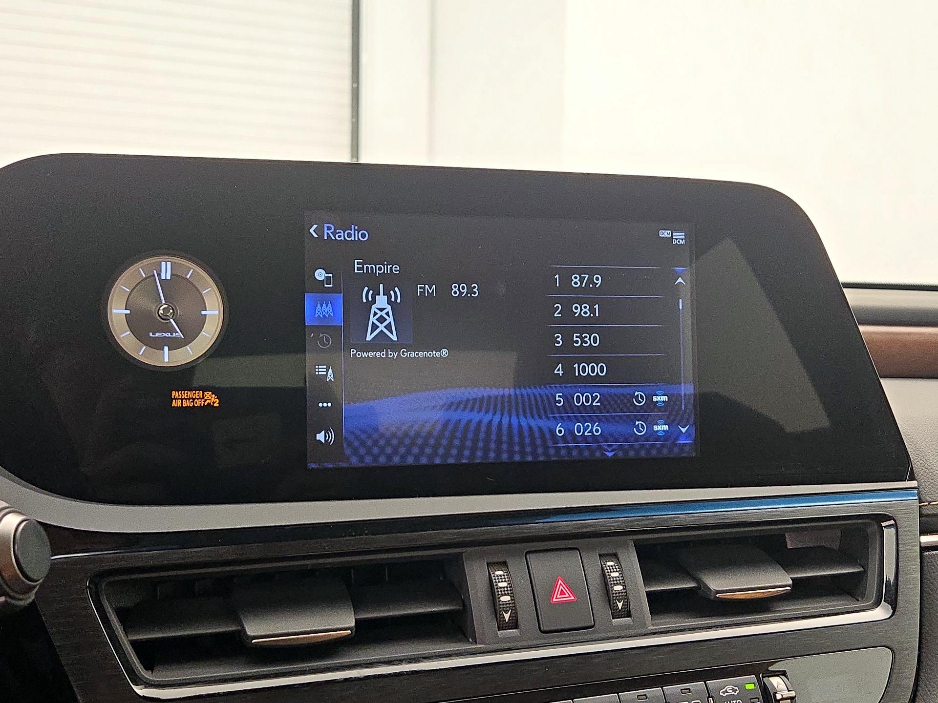 Thumbnail: 2022 Lexus ES - 15