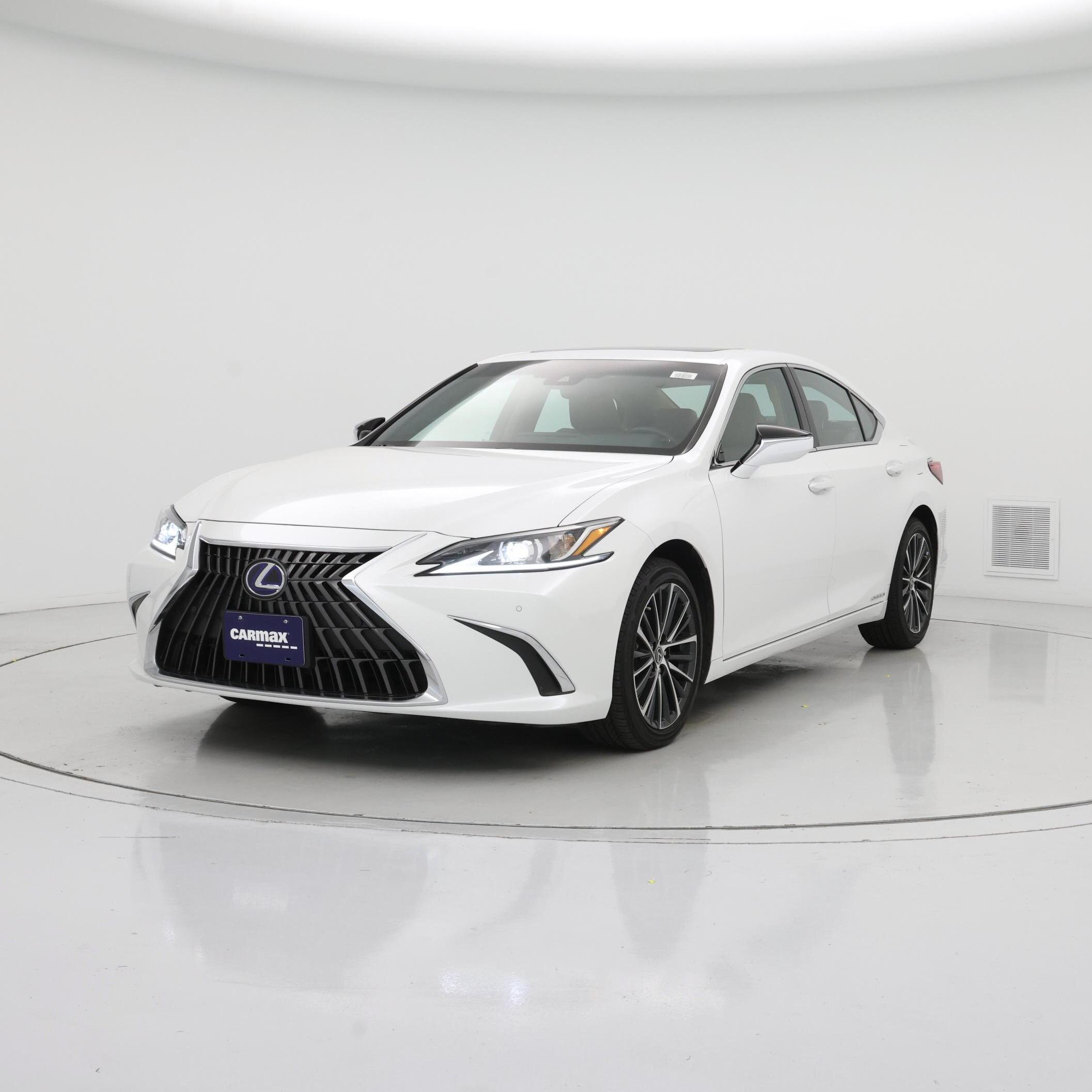 Thumbnail: 2022 Lexus ES - 4