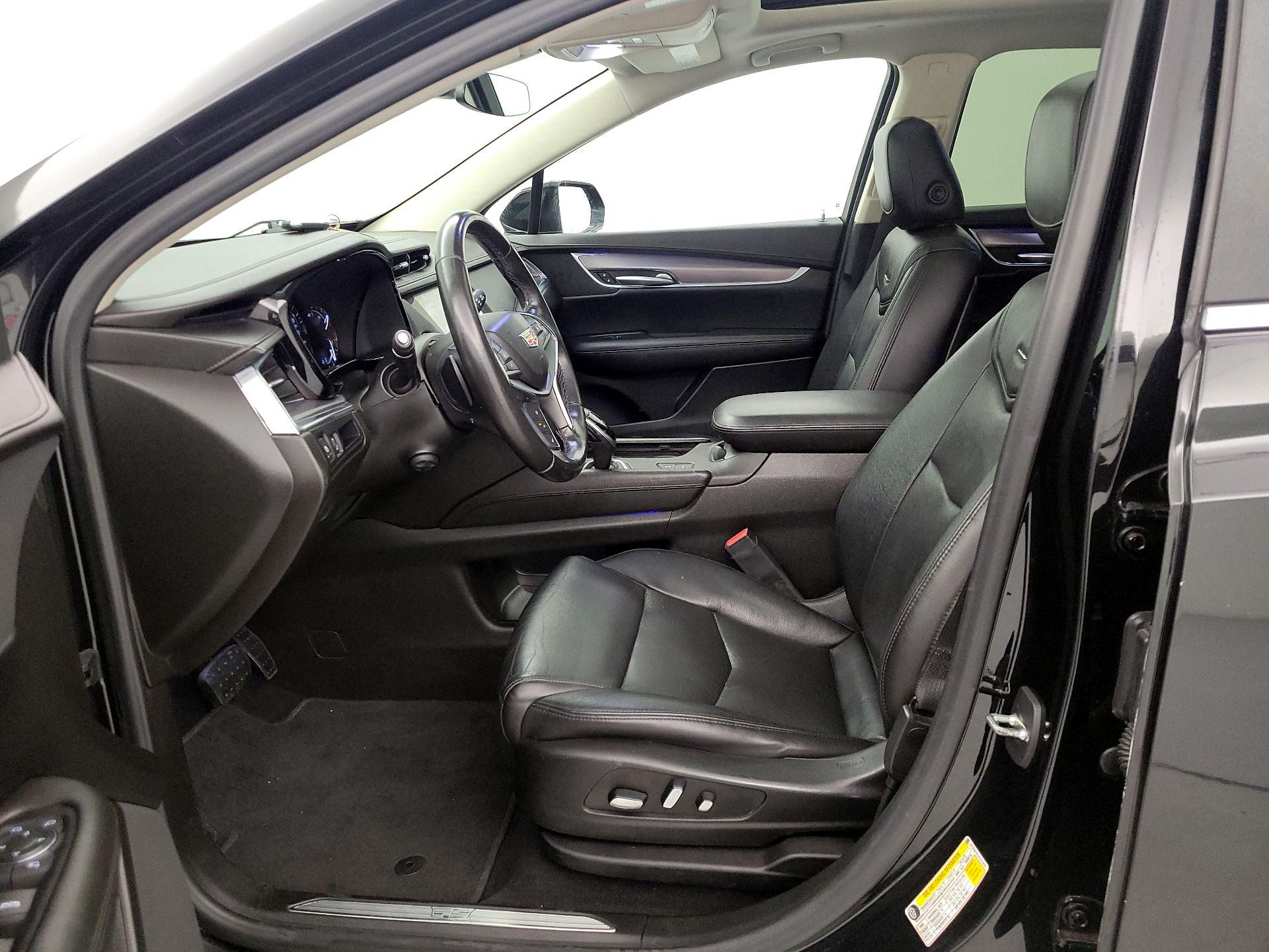 Thumbnail: 2019 Cadillac XT5 - 11