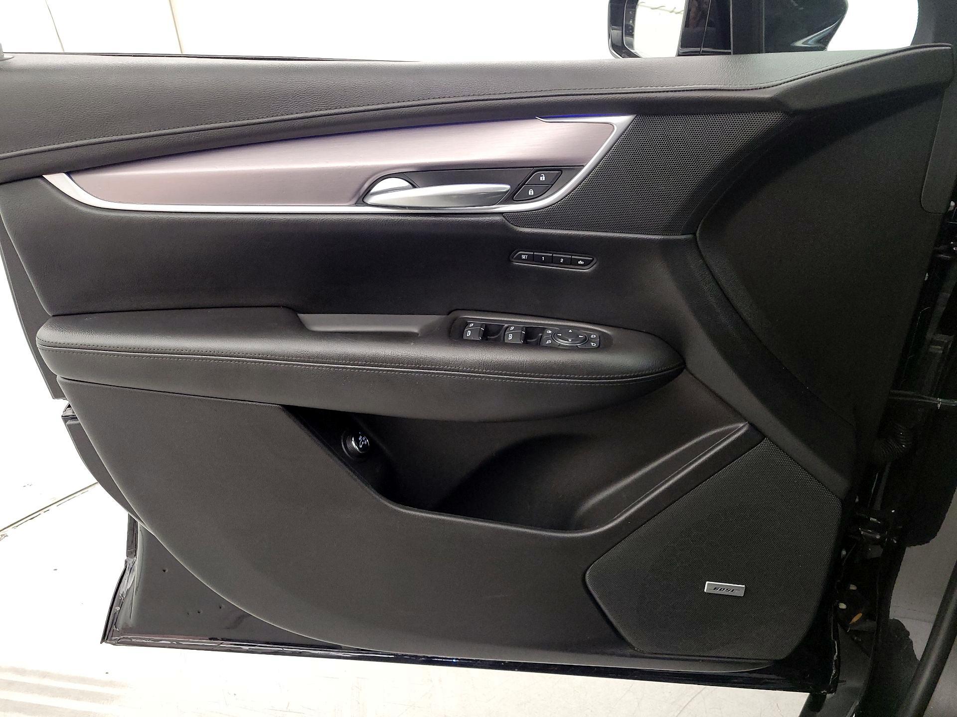 Thumbnail: 2019 Cadillac XT5 - 12