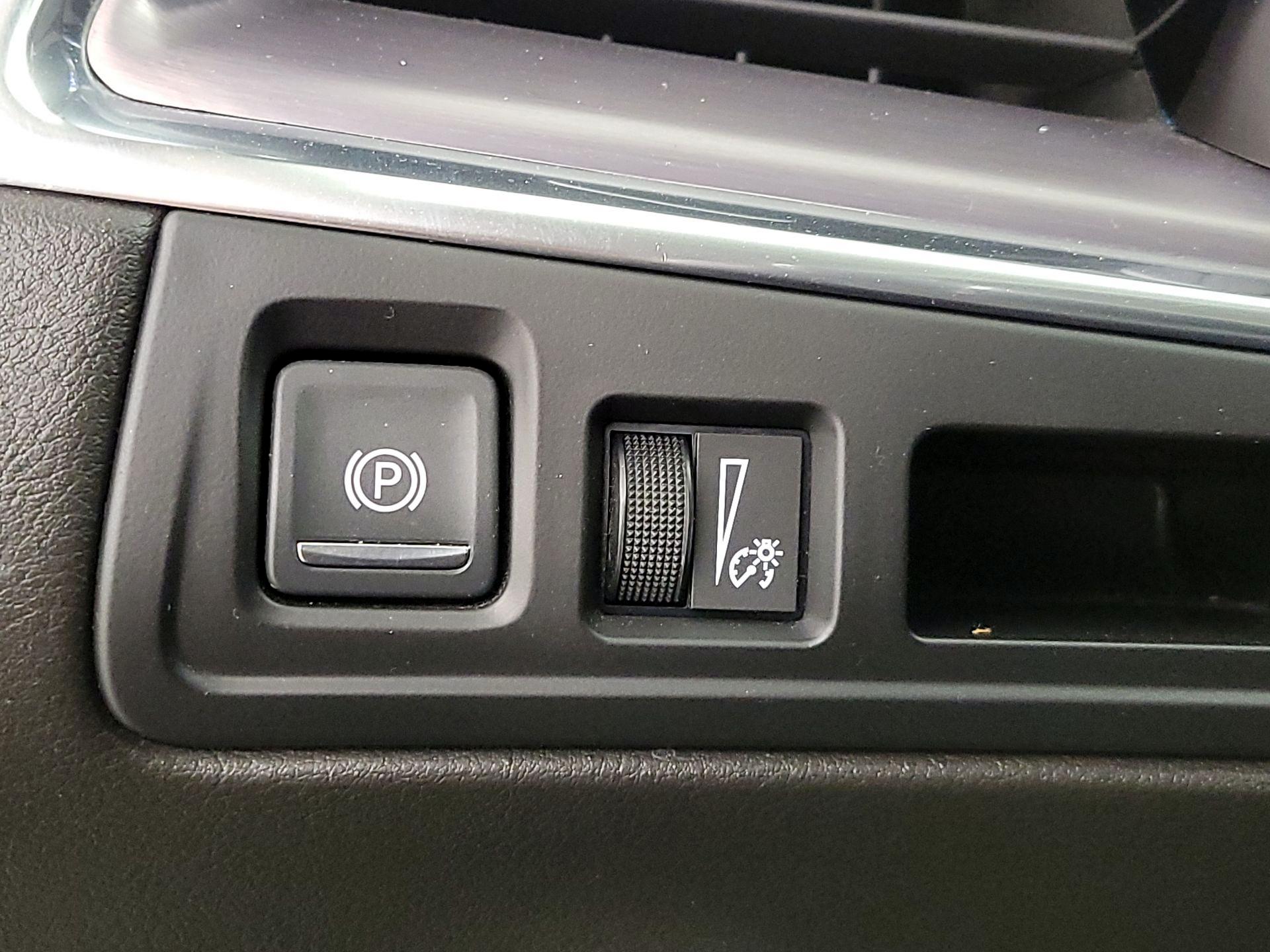 Thumbnail: 2019 Cadillac XT5 - 13