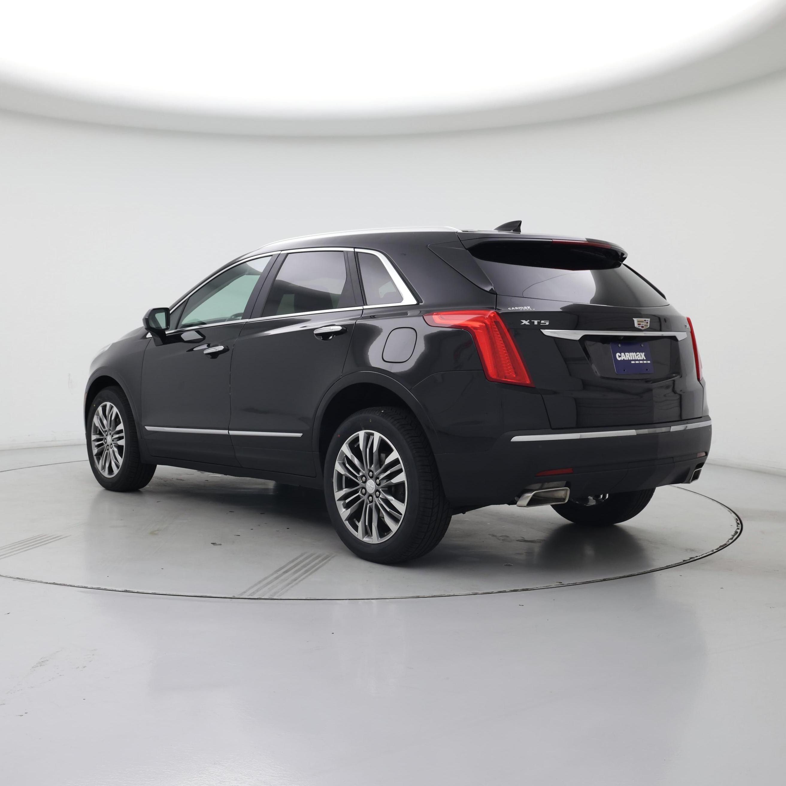 Thumbnail: 2019 Cadillac XT5 - 2
