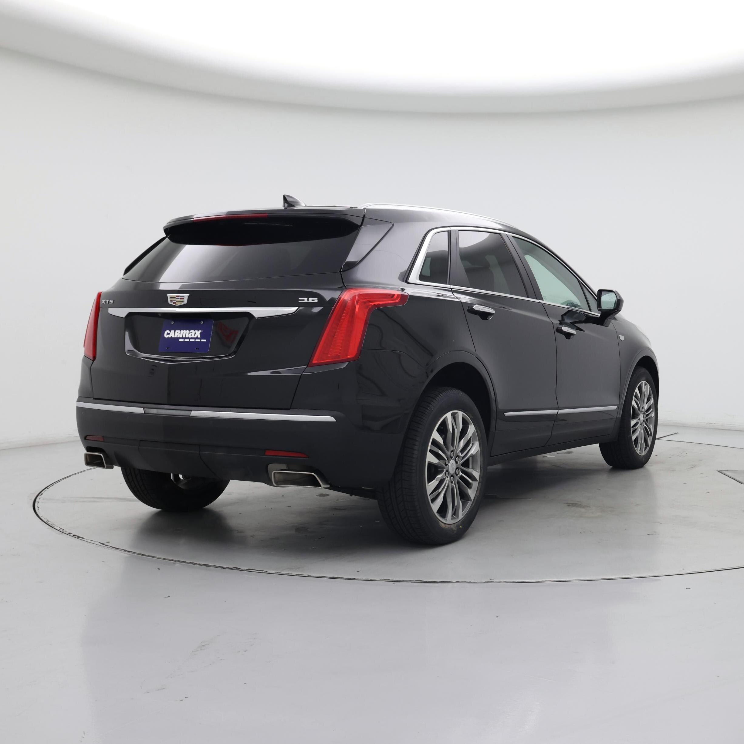 Thumbnail: 2019 Cadillac XT5 - 8