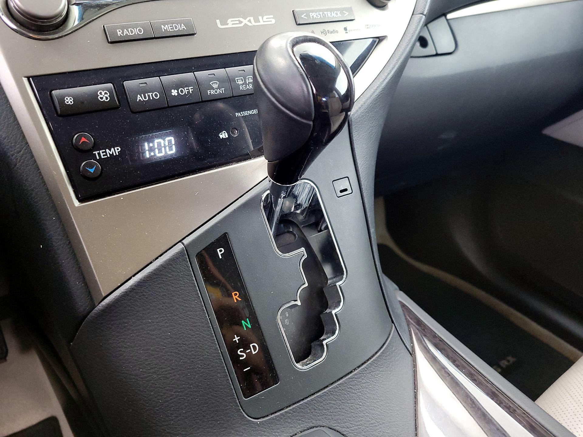 Thumbnail: 2015 Lexus RX - 17