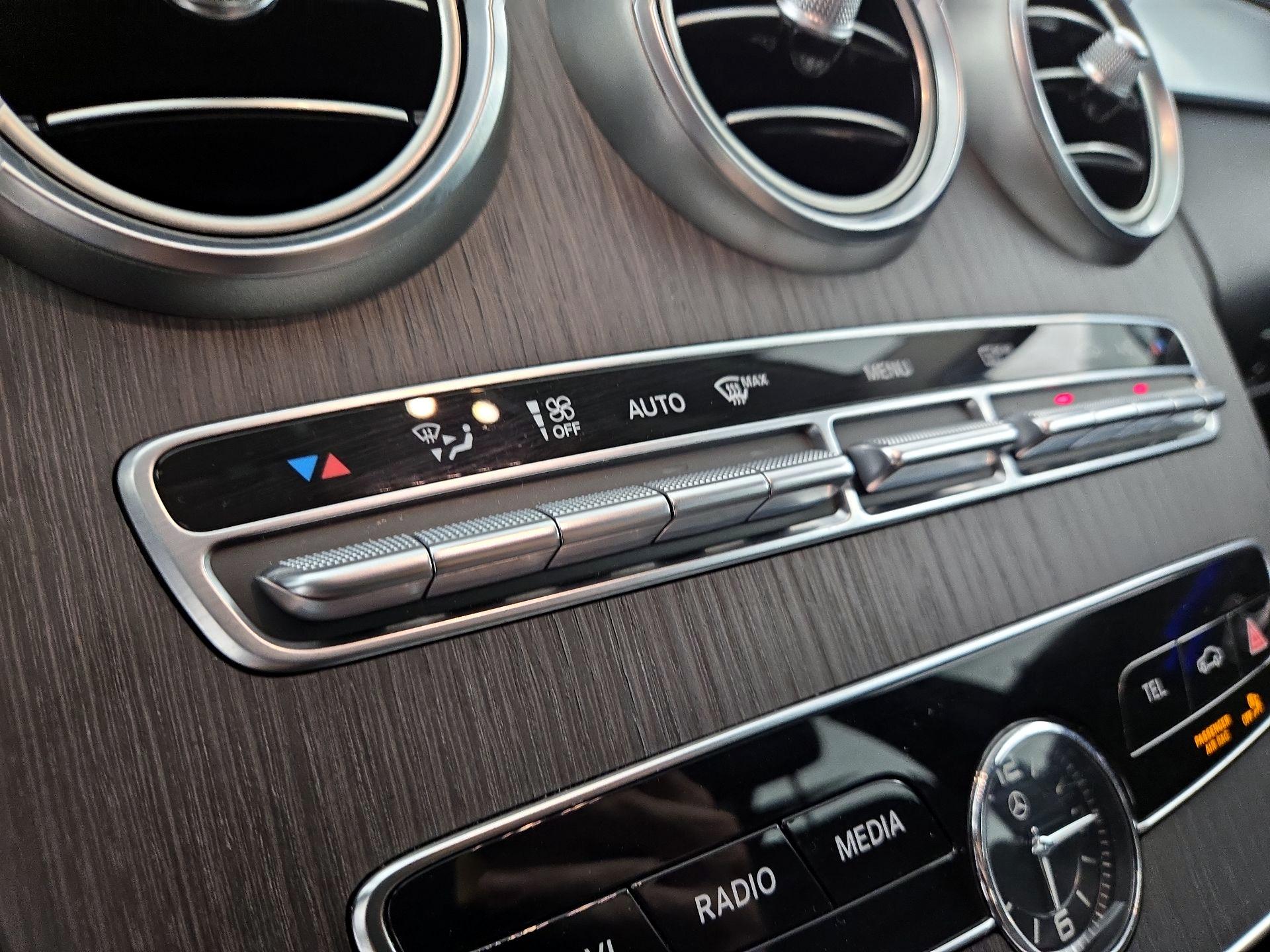 Thumbnail: 2019 Mercedes-Benz C-Class - 16