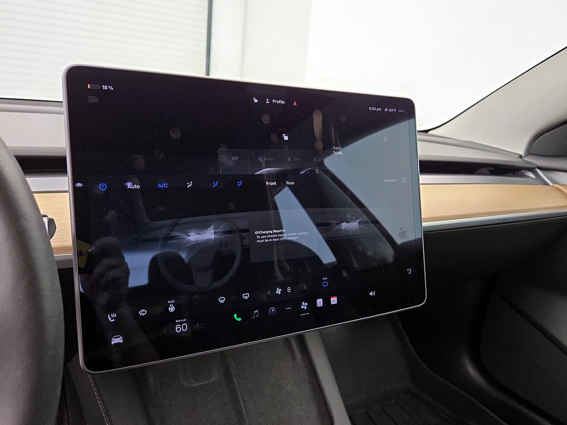 Thumbnail: 2022 Tesla Model 3 - 16