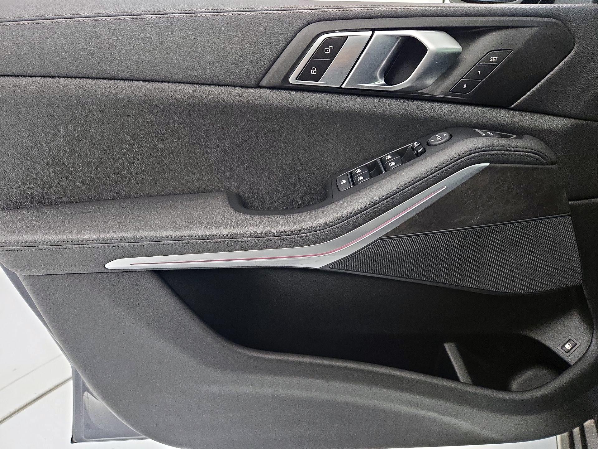 Thumbnail: 2022 BMW X5 - 12
