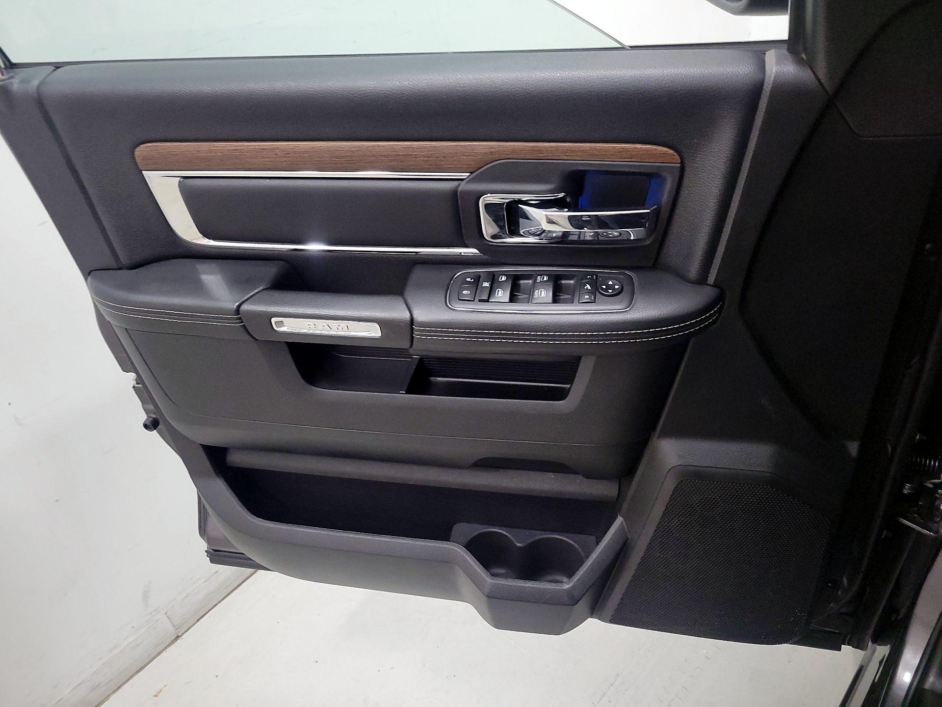 Thumbnail: 2019 RAM 1500 Classic - 12