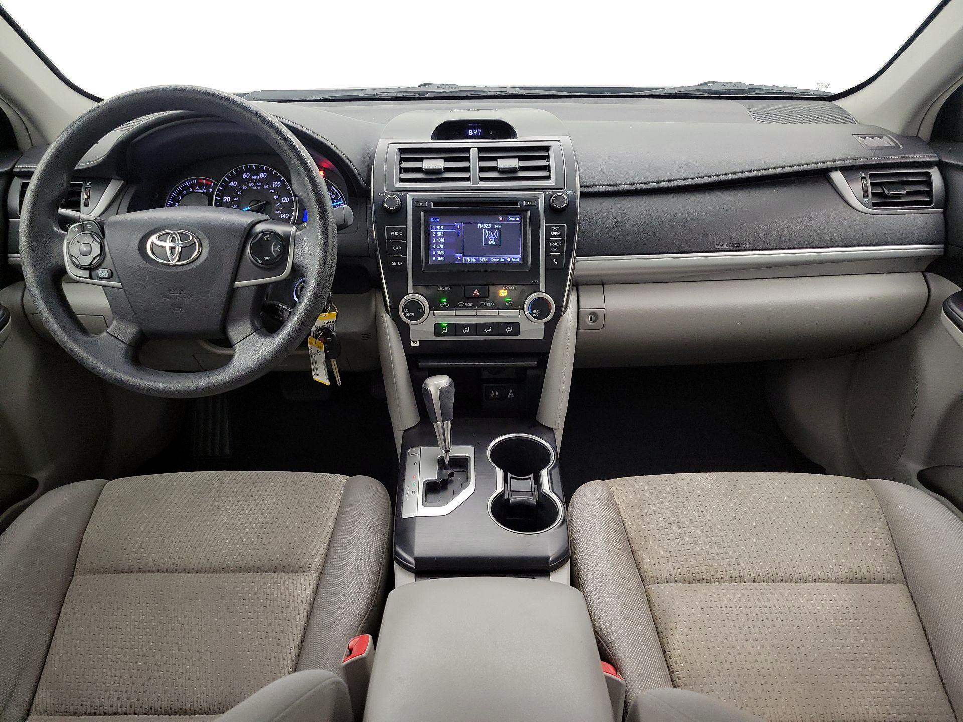 Thumbnail: 2014 Toyota Camry - 9