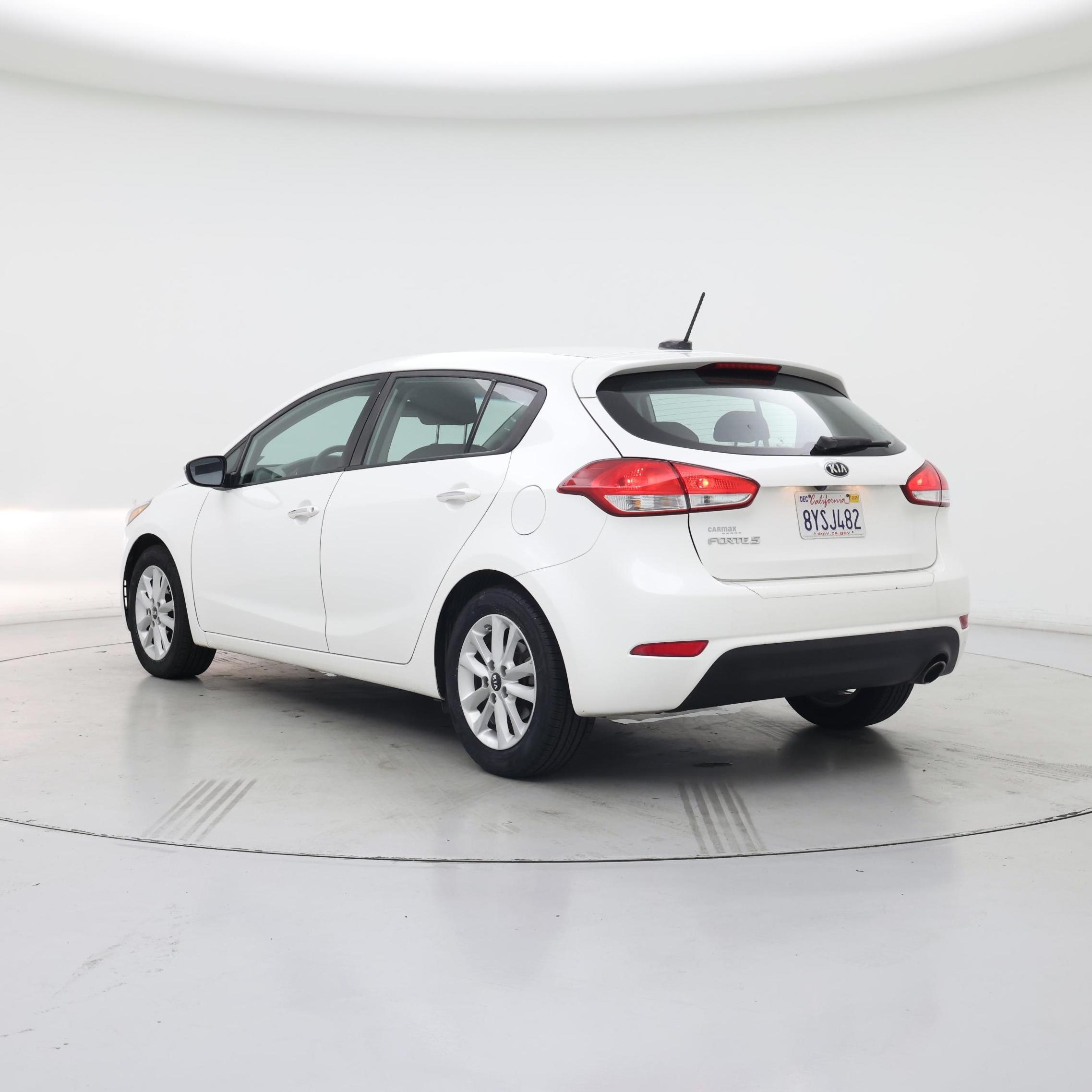 Thumbnail: 2017 Kia Forte - 2