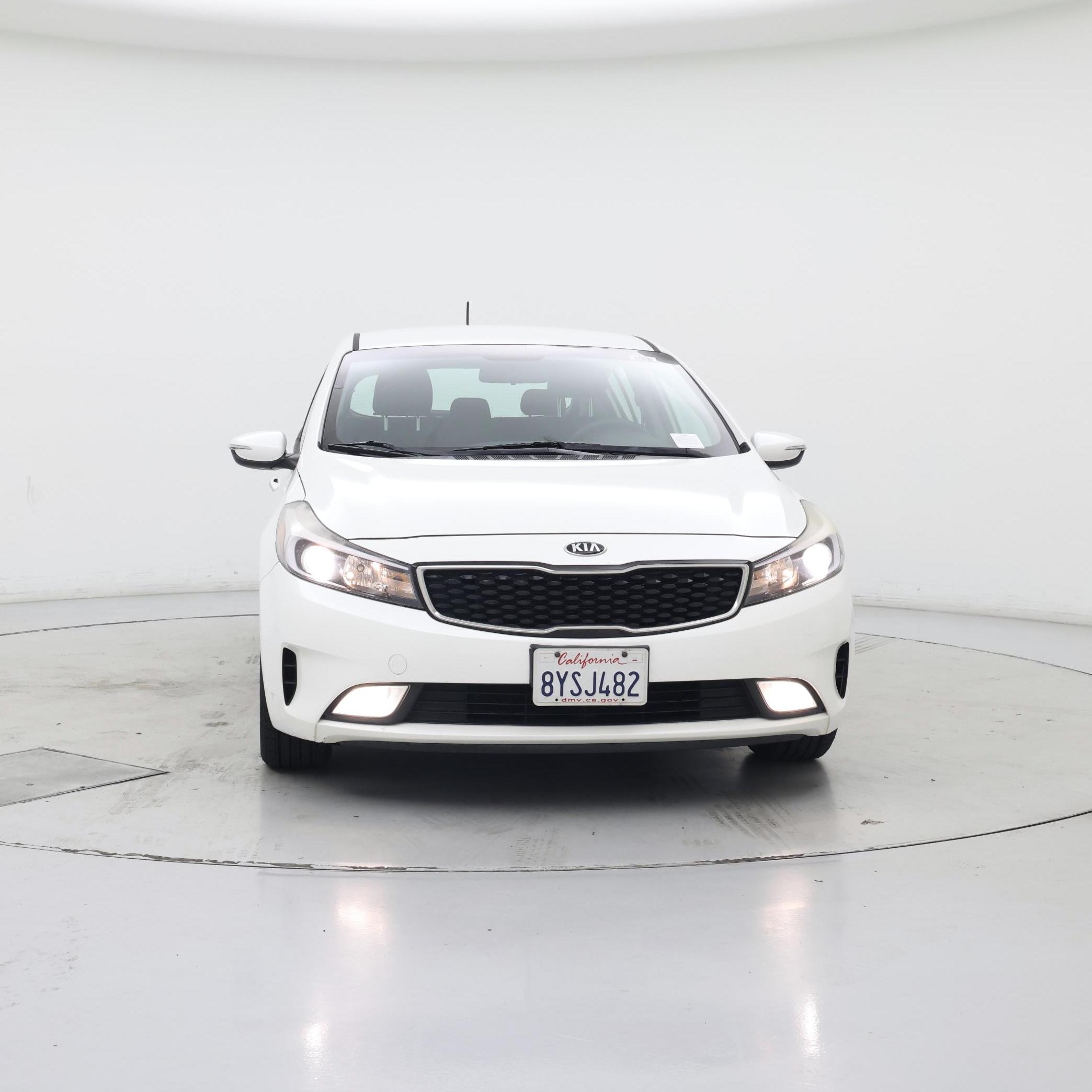 Thumbnail: 2017 Kia Forte - 5