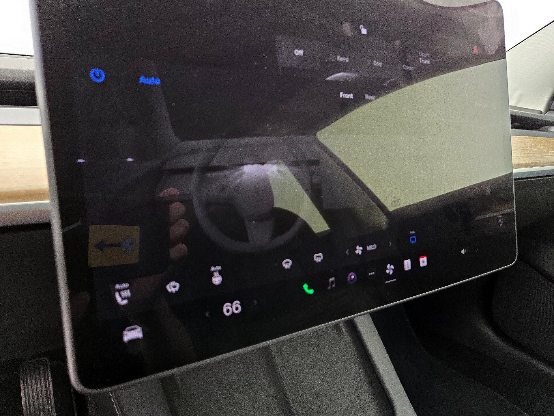 Thumbnail: 2022 Tesla Model 3 - 16