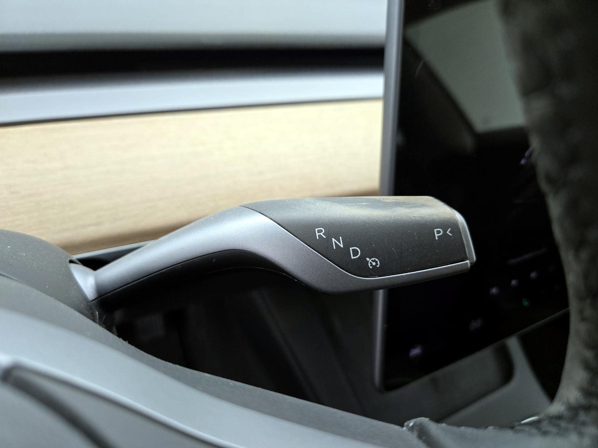 Thumbnail: 2022 Tesla Model 3 - 17