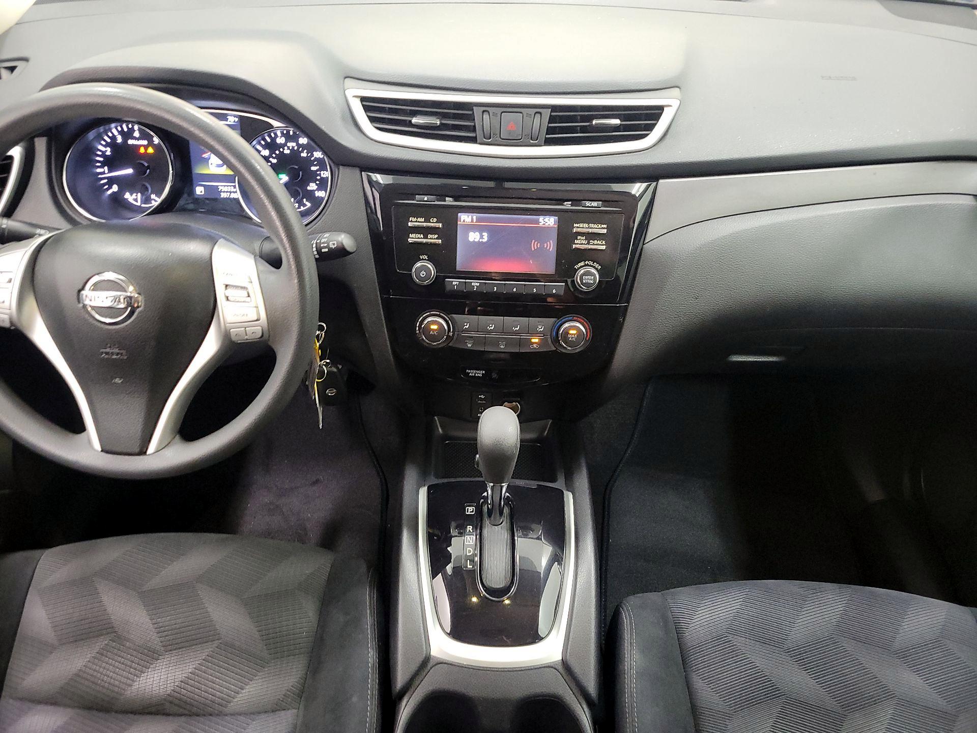 Thumbnail: 2015 Nissan Rogue - 9