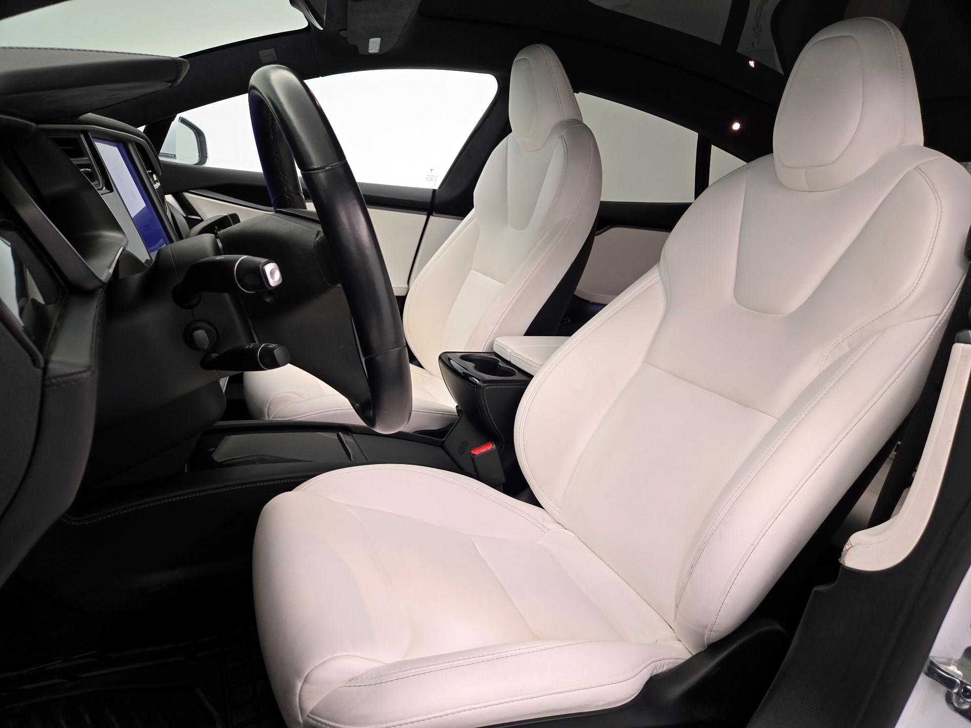 Thumbnail: 2020 Tesla Model S - 11