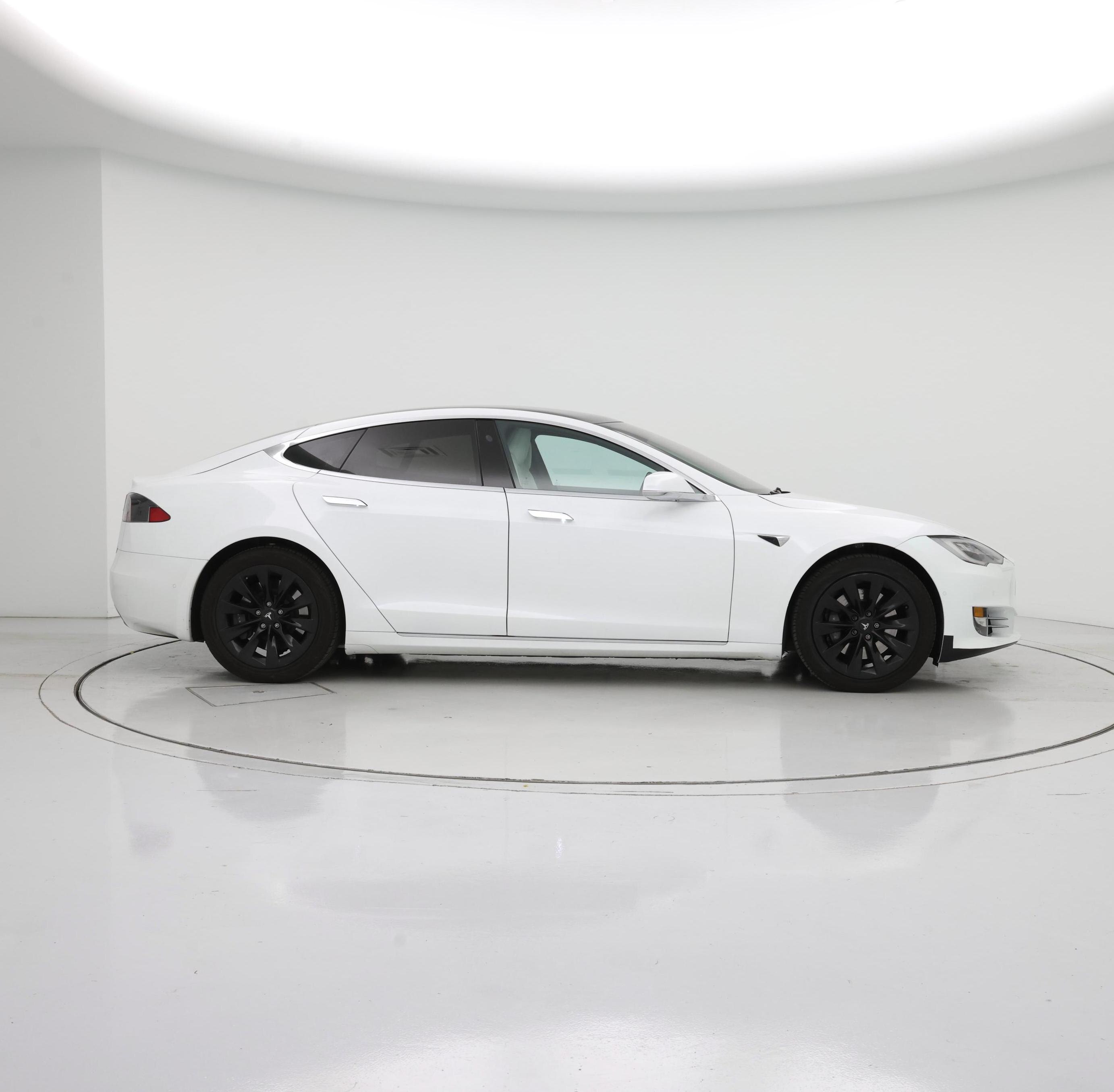 Thumbnail: 2020 Tesla Model S - 7